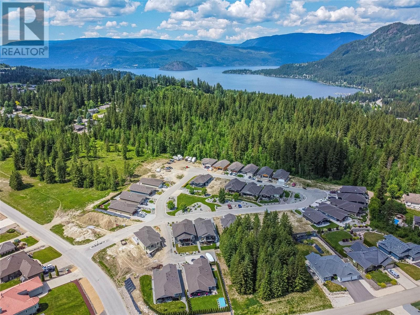 2715 Golf Course Drive Unit 10, Blind Bay, BC V0E 1H1