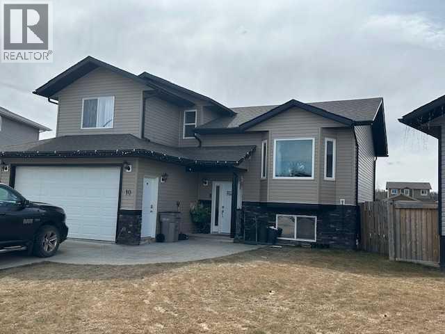10 Richmond Close, Whitecourt, AB T7S 0C1