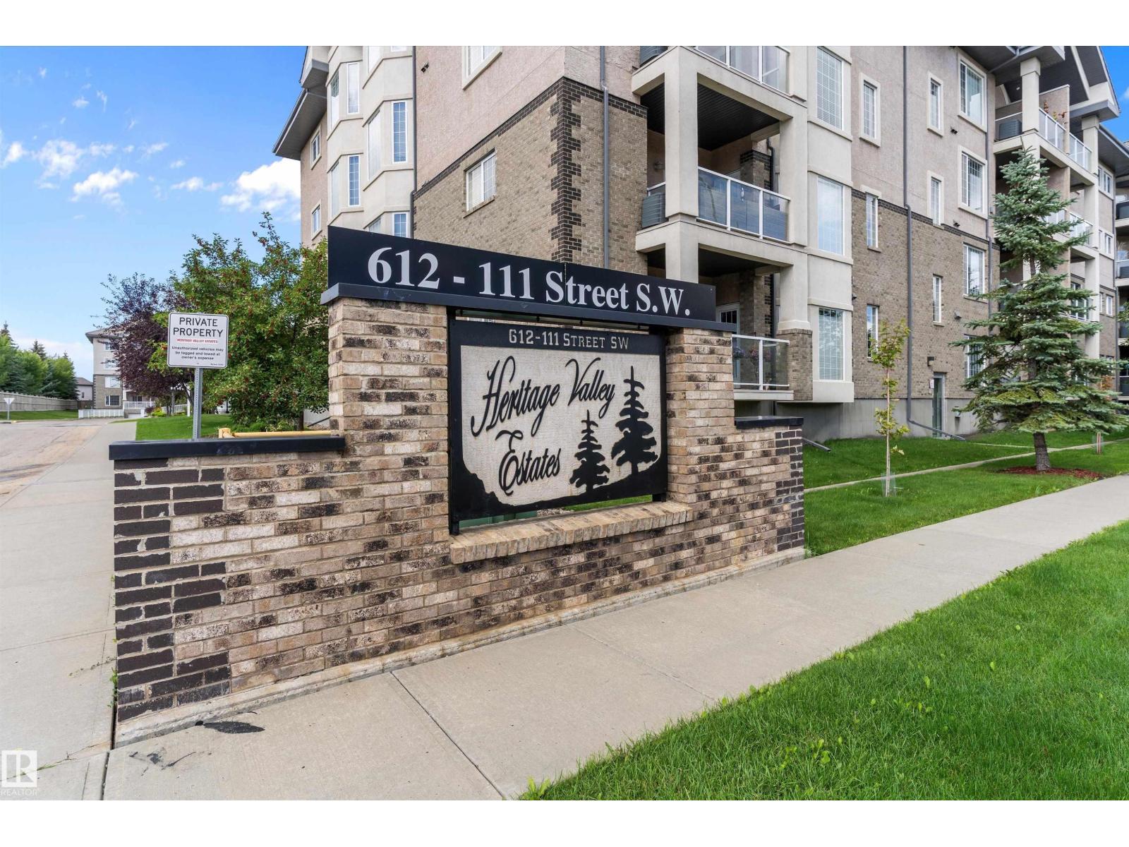 612 111 Street Southwest #102, Edmonton, AB T6W 1R9