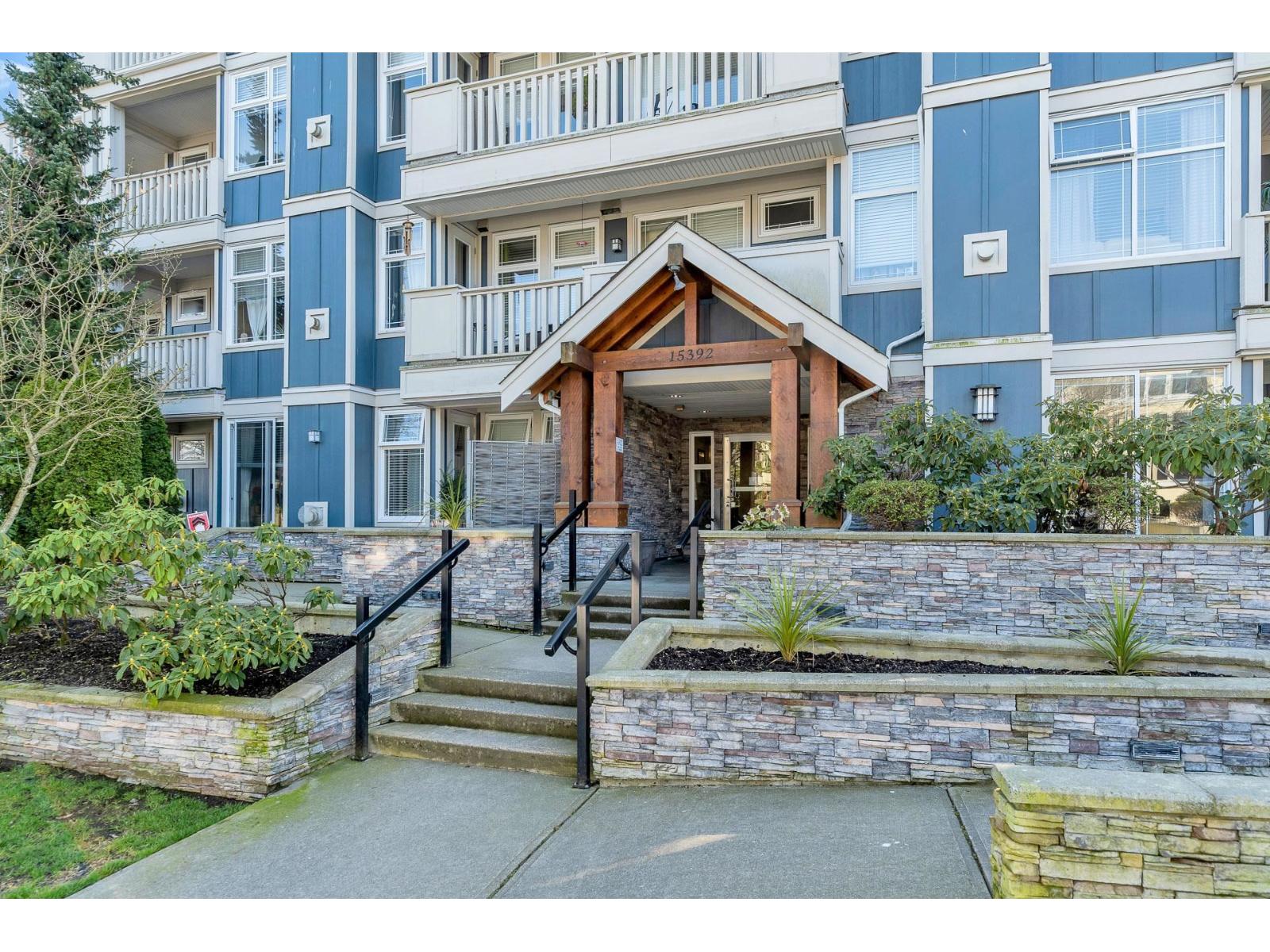 15392 16a Avenue Unit 304, Surrey, BC V4A 1S9