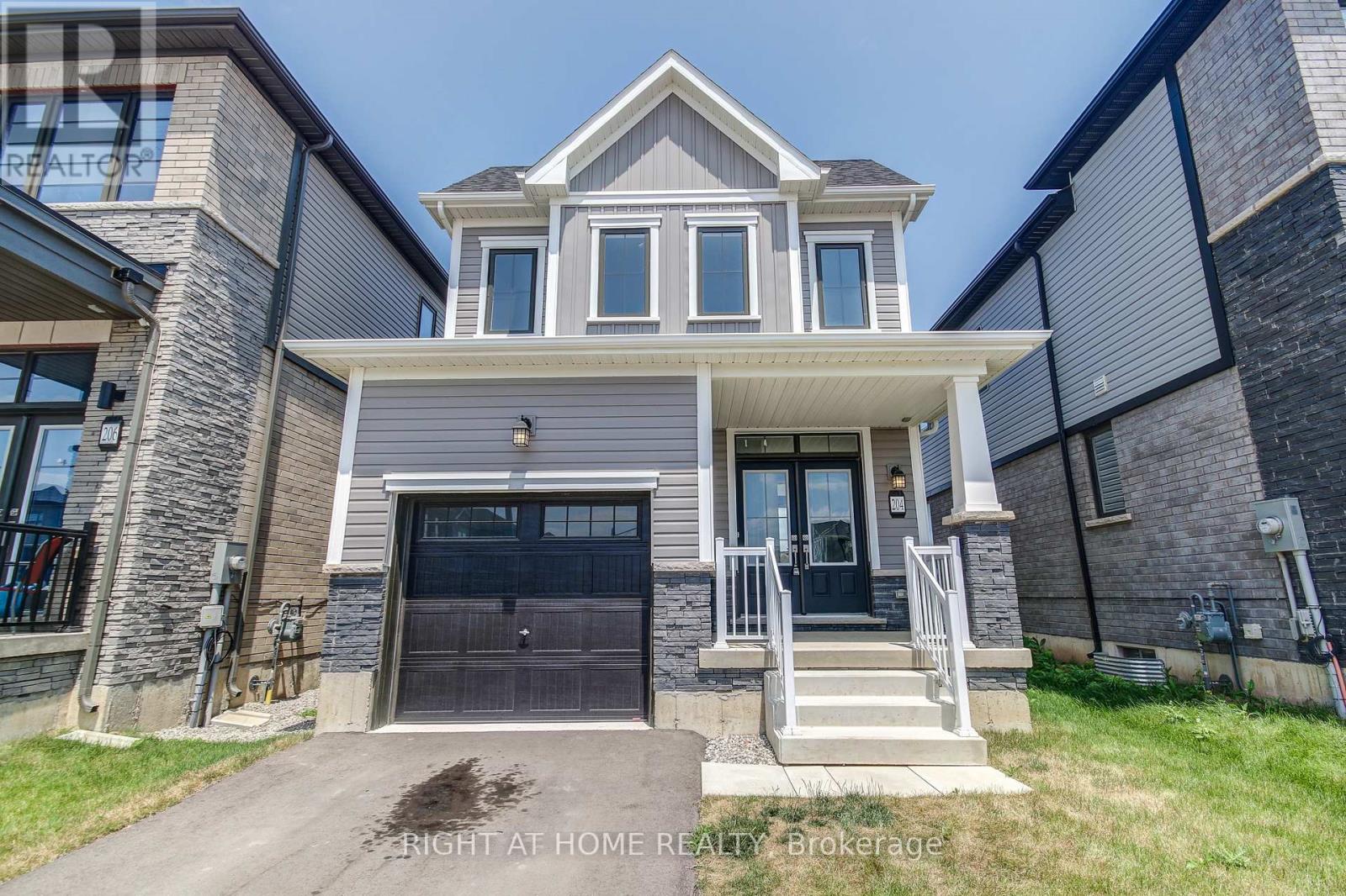 204 Wilmot Rd, Brantford, ON N3T 5L5