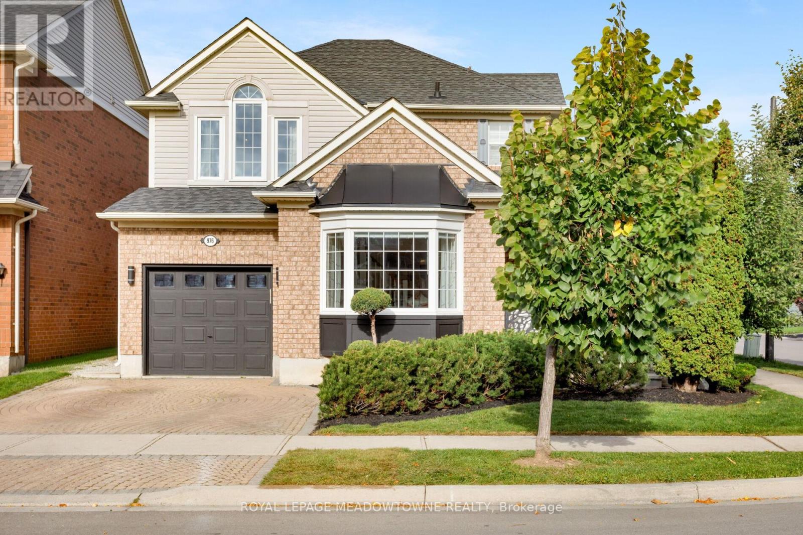 976 Lancaster Blvd, Milton, ON L9T 6E1