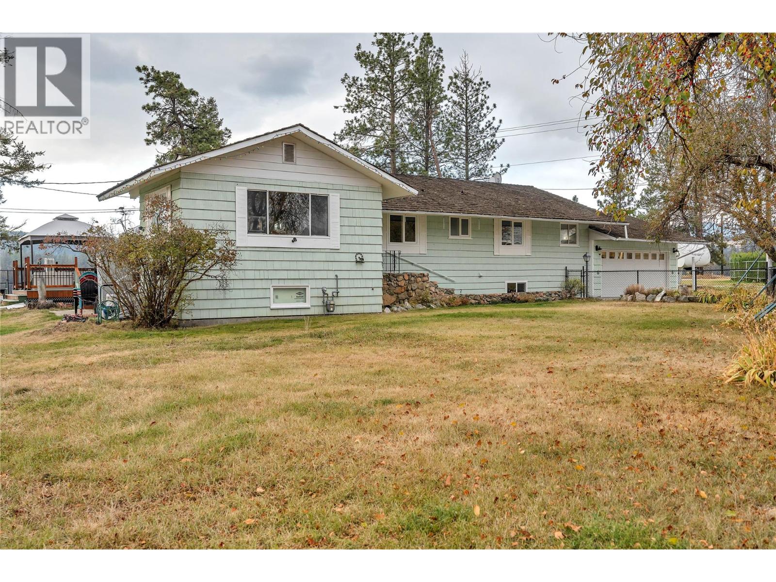 404 Grant Ave, Princeton, BC V0X 1W0