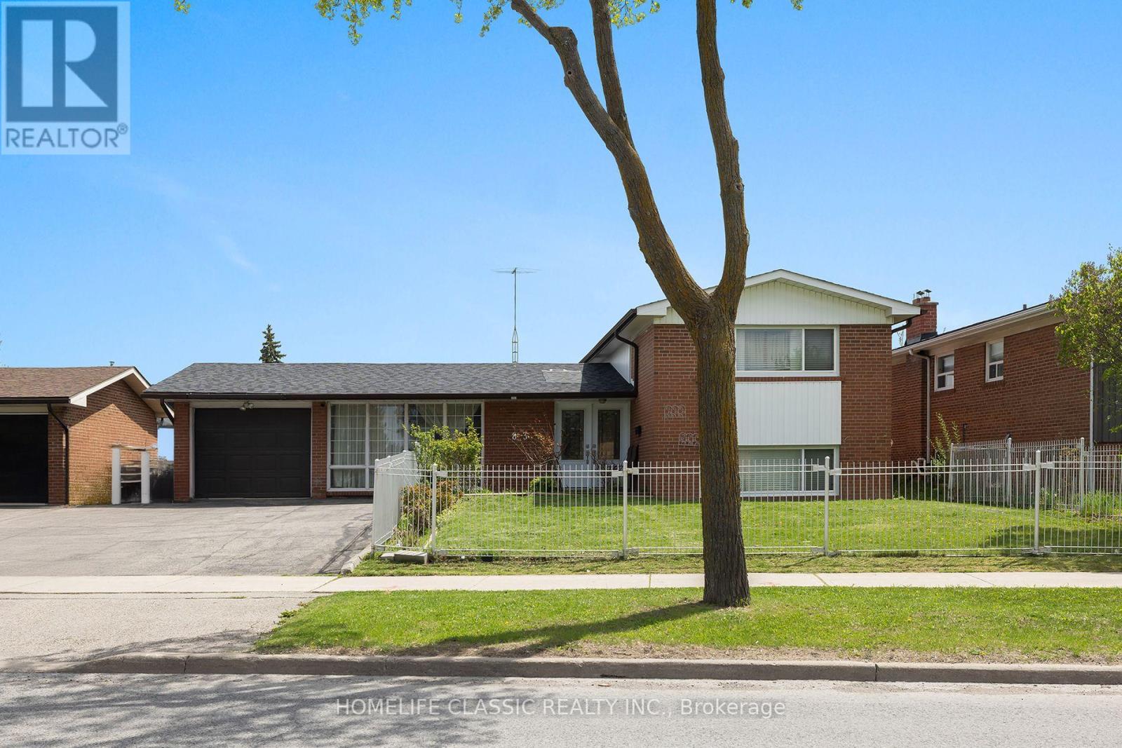 83 John Garland Blvd, Toronto, ON M9V 1N5