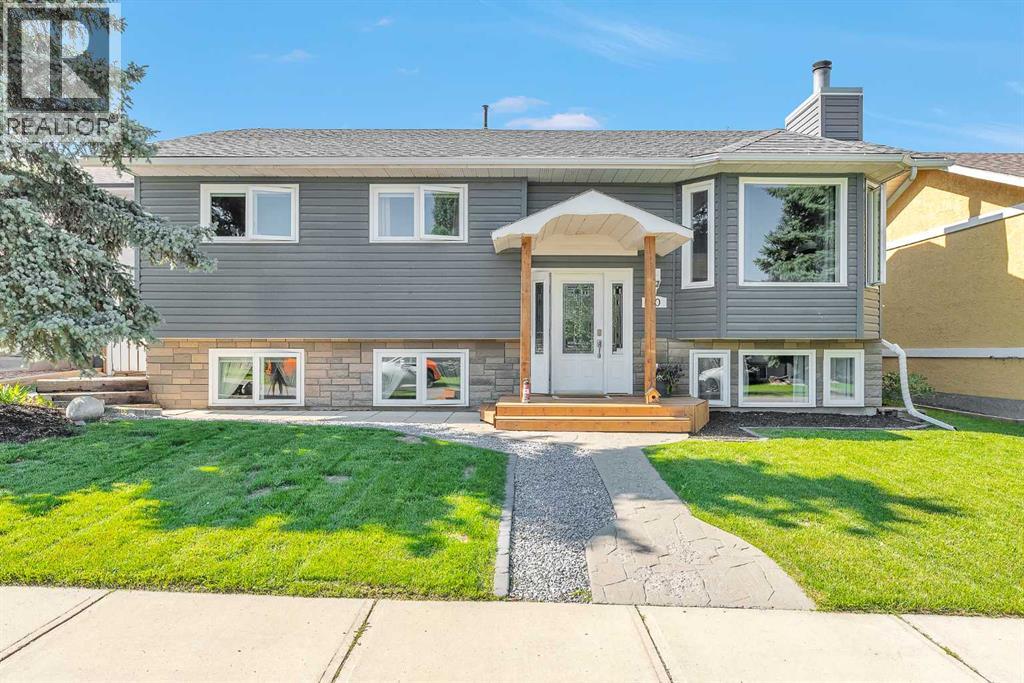20 Westland Gate, Okotoks, AB T1S 1N1
