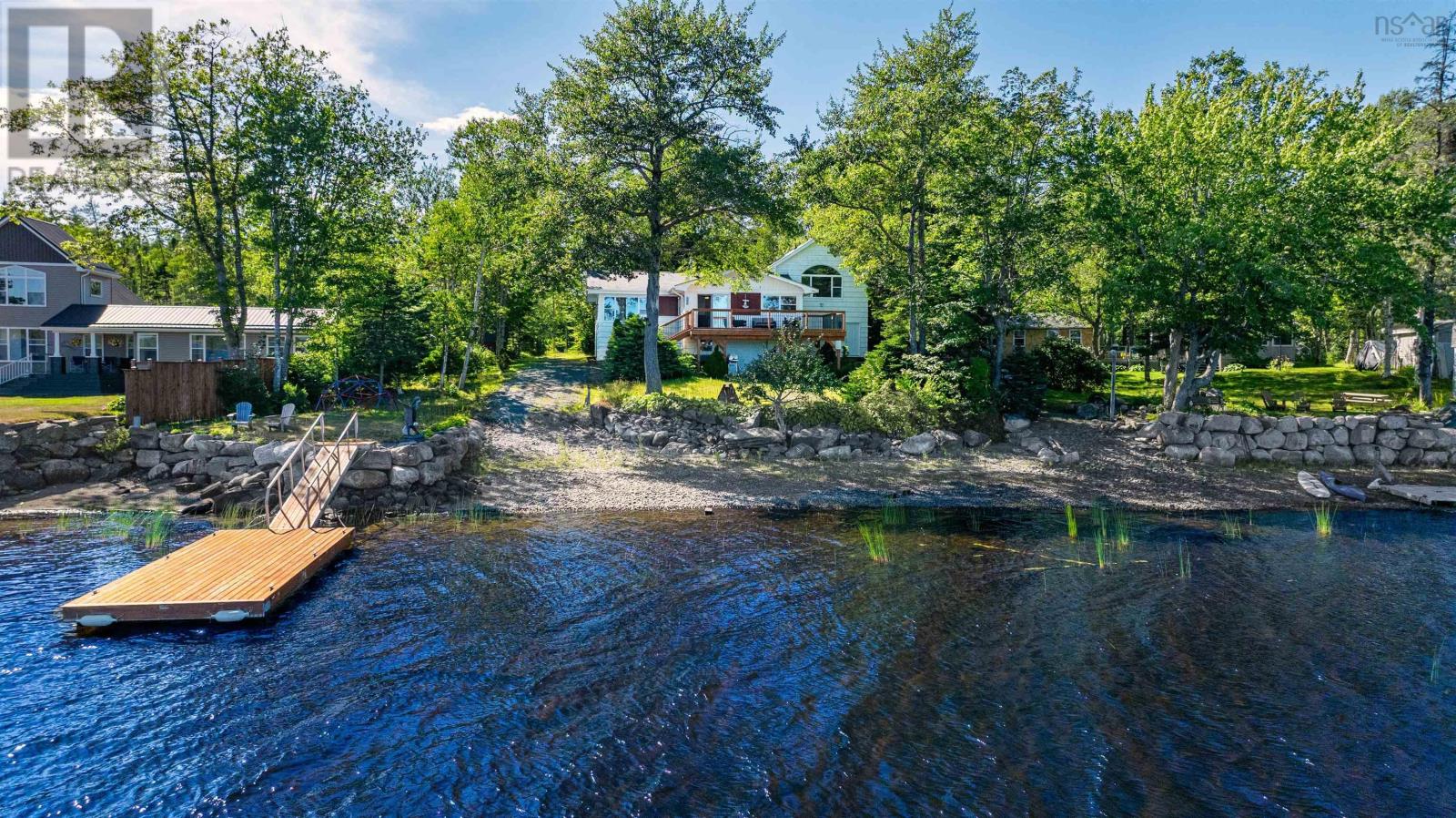 23 Juniper Ln, Upper Lakeville, NS B0J 1W0