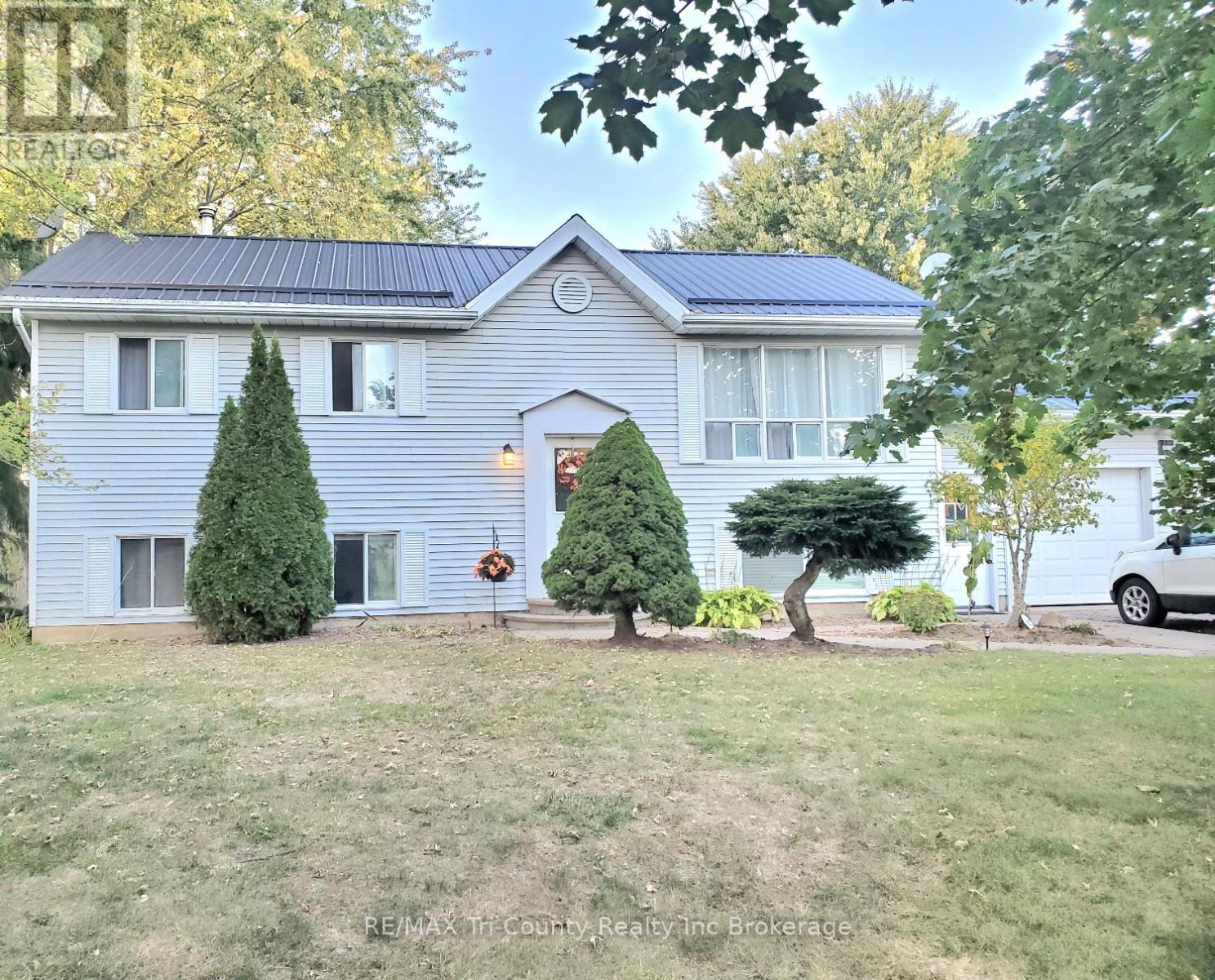 5 Rosemarie Blvd, Norfolk Wyecombe, ON N4B 2W4