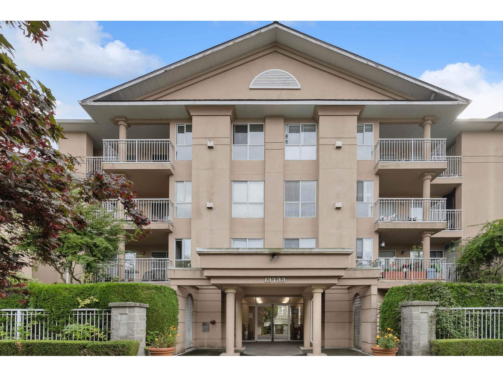 13733 74 Avenue Unit 401, Surrey, BC V3W 1B8