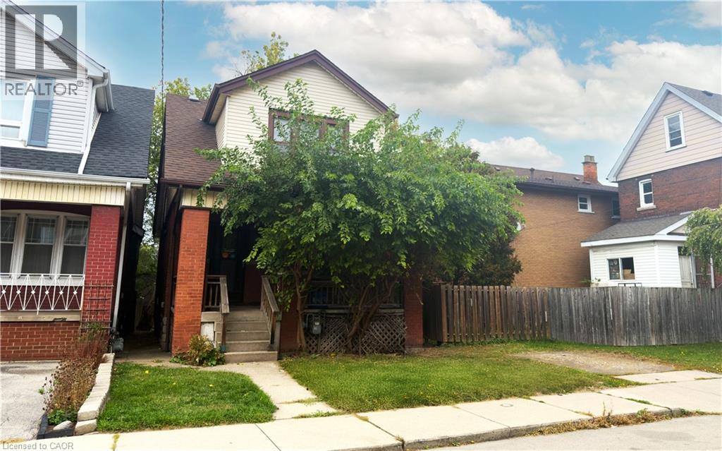 97 Somerset Ave, Hamilton, ON L8L 2L6