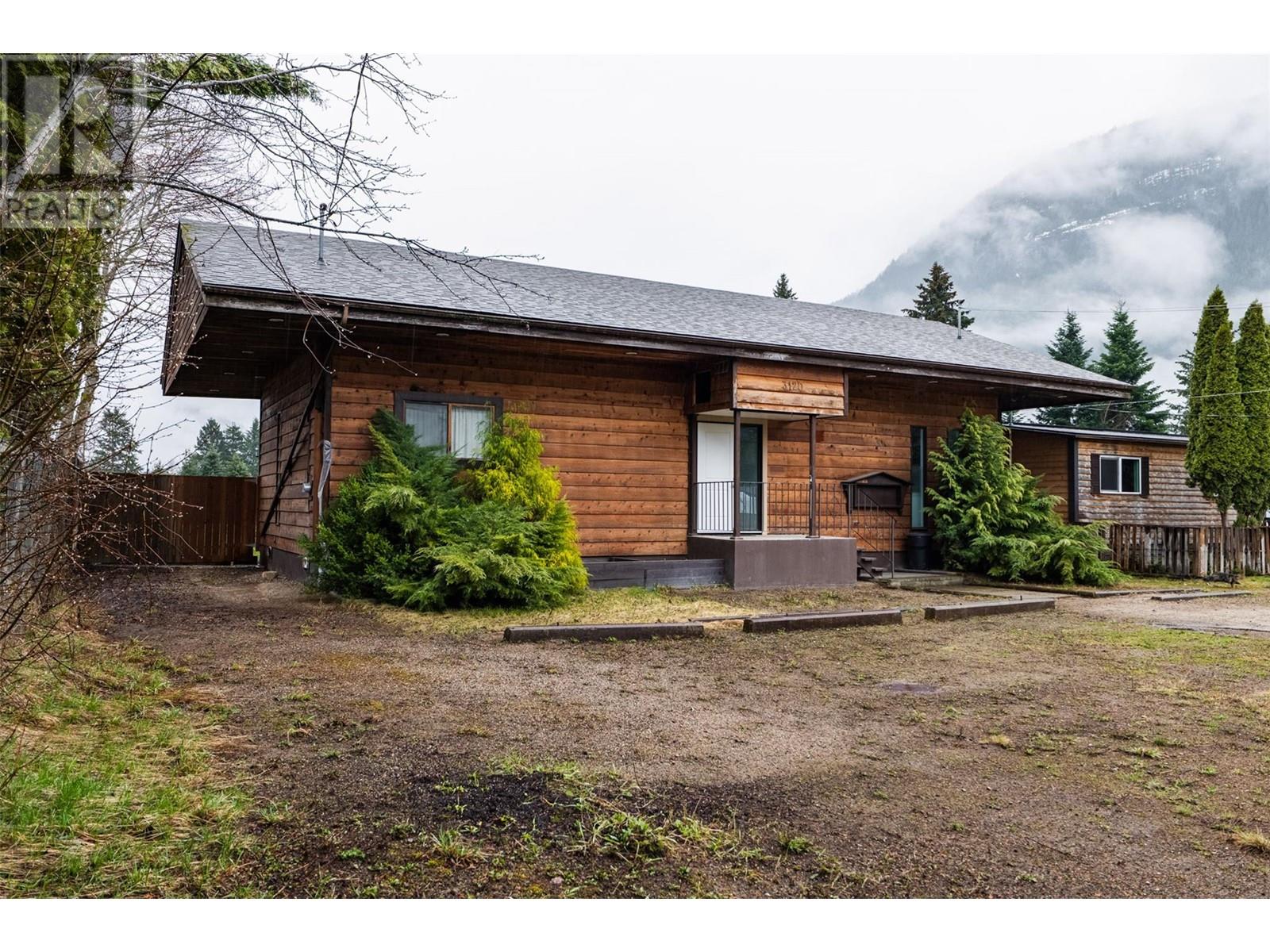 3118 Slocan Park Rd, Slocan Park, BC V0G 2E0
