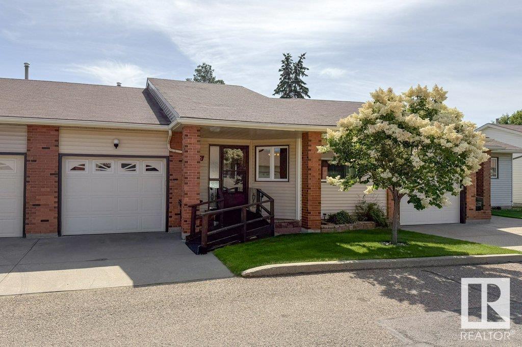 153 Ave Nw Unit 10686, Edmonton, AB T5X 5S1