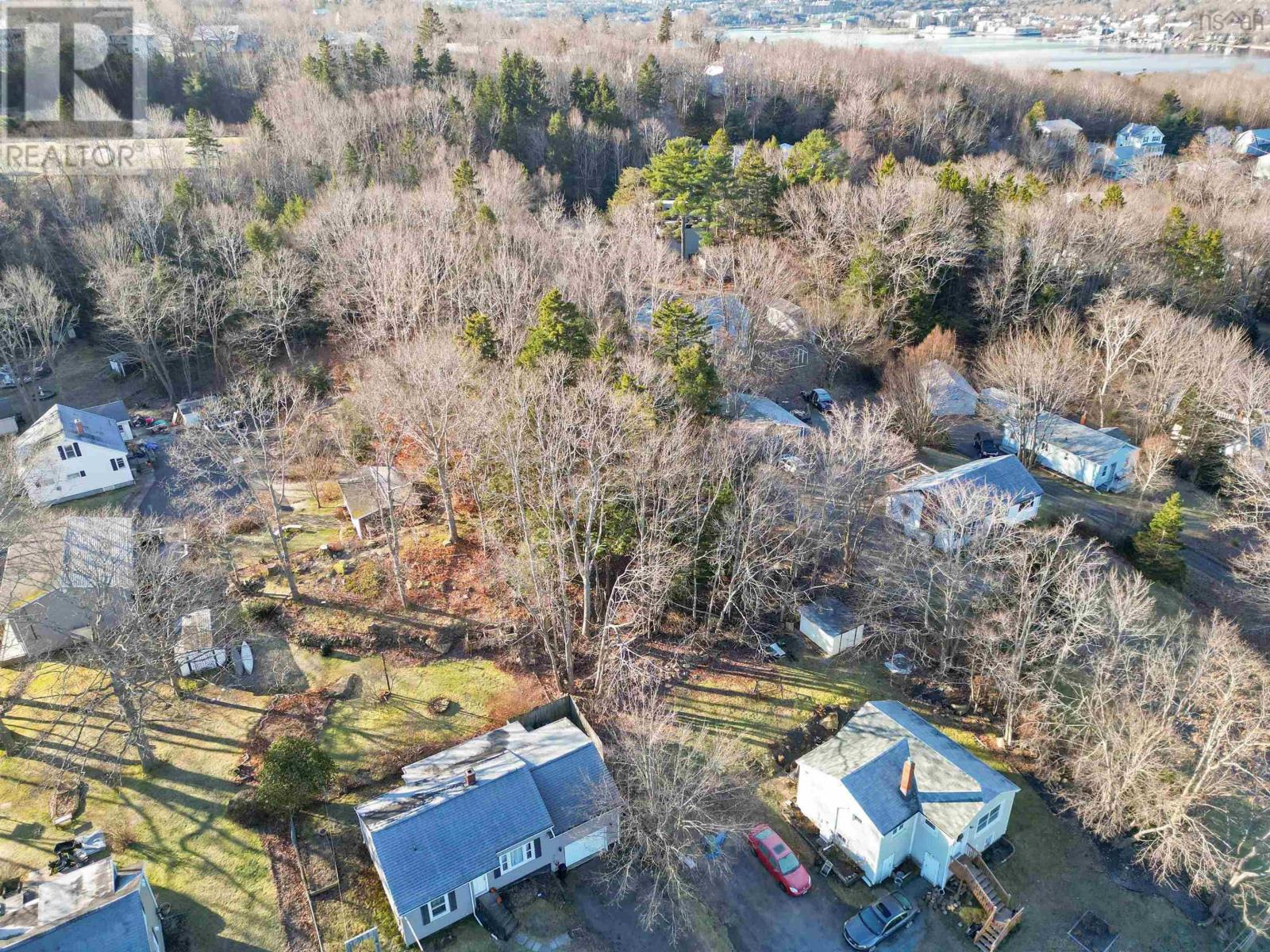 97 Dartmouth Rd, Bedford, NS B4A 2L5