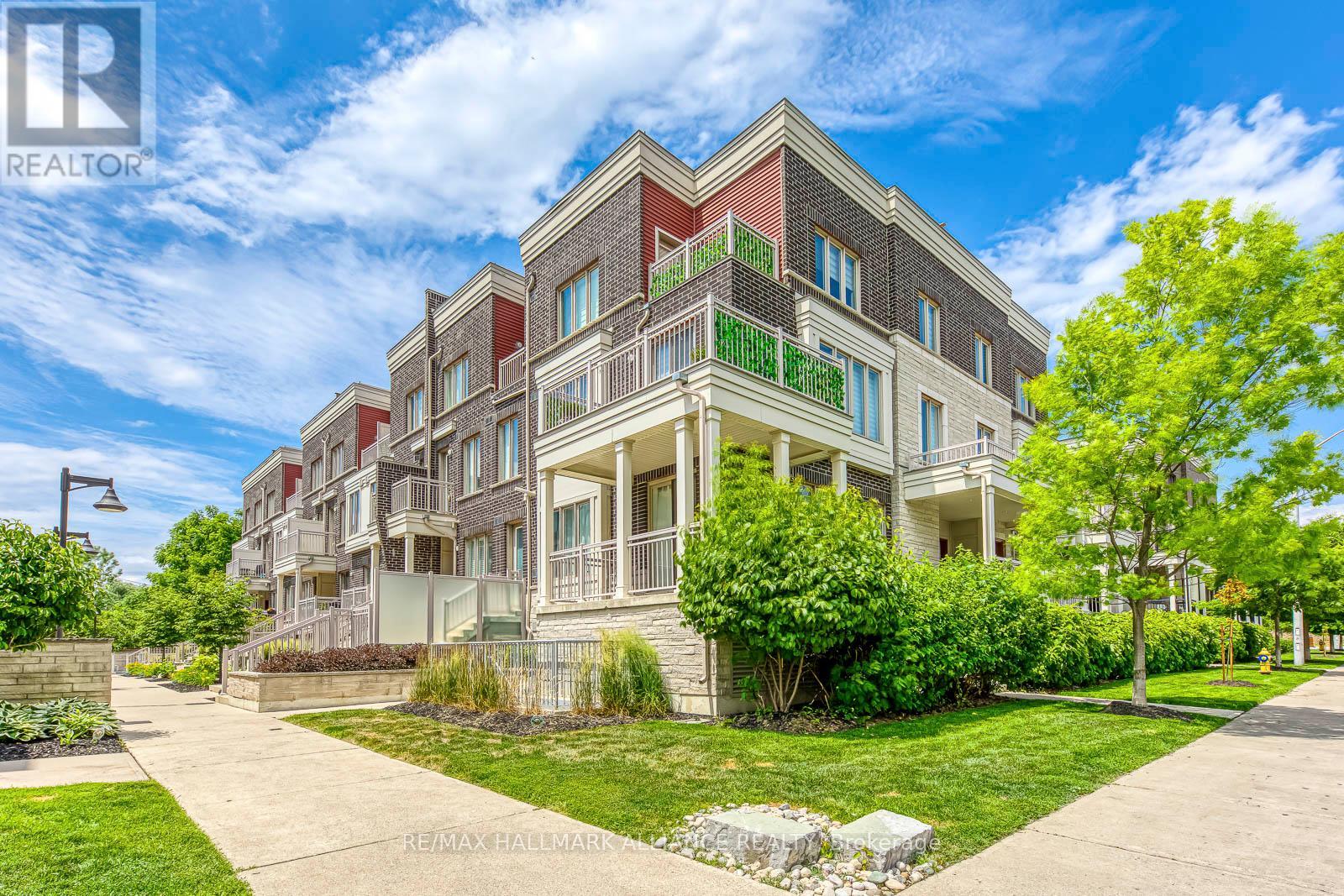 18 140 Long Branch Ave, Toronto, ON M8W 0B1