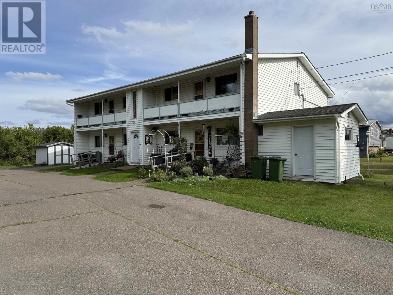 106 Pine St, Pictou, NS B0K 1H0