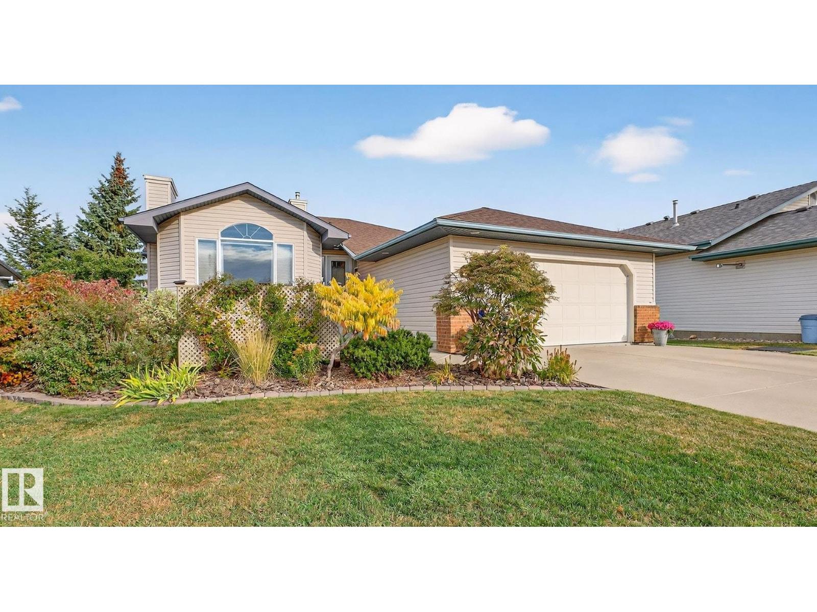 104 Chancery, Sherwood Park, AB T8H 1Z4