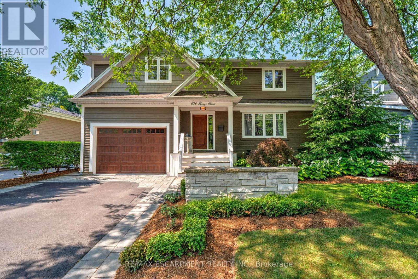 640 George St, Burlington, ON L7R 2V7