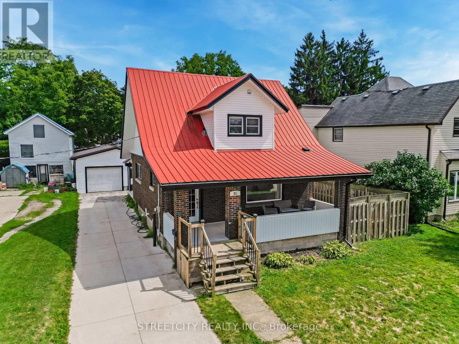 81 Hiawatha St, St. Thomas, ON N5P 2T5