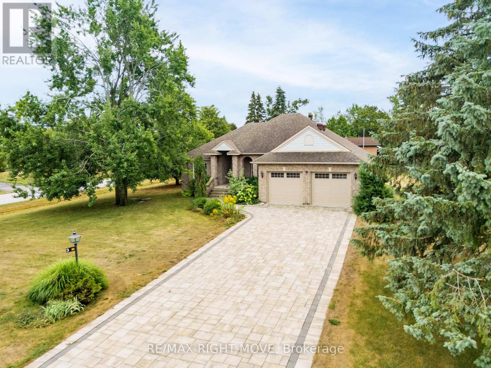 3 Thicketwood Pl E, Ramara, ON L0K 1B0