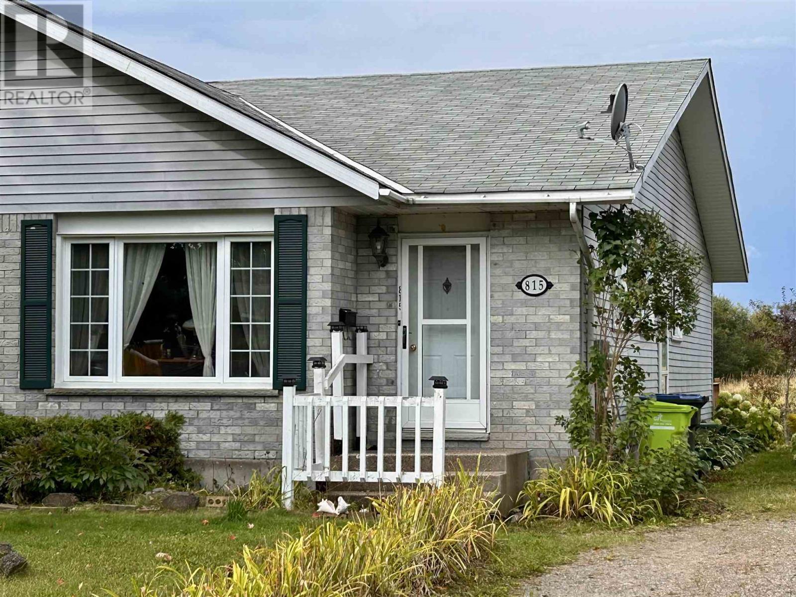 815 Cooper St, Sault Ste. Marie, ON P6C 4W3