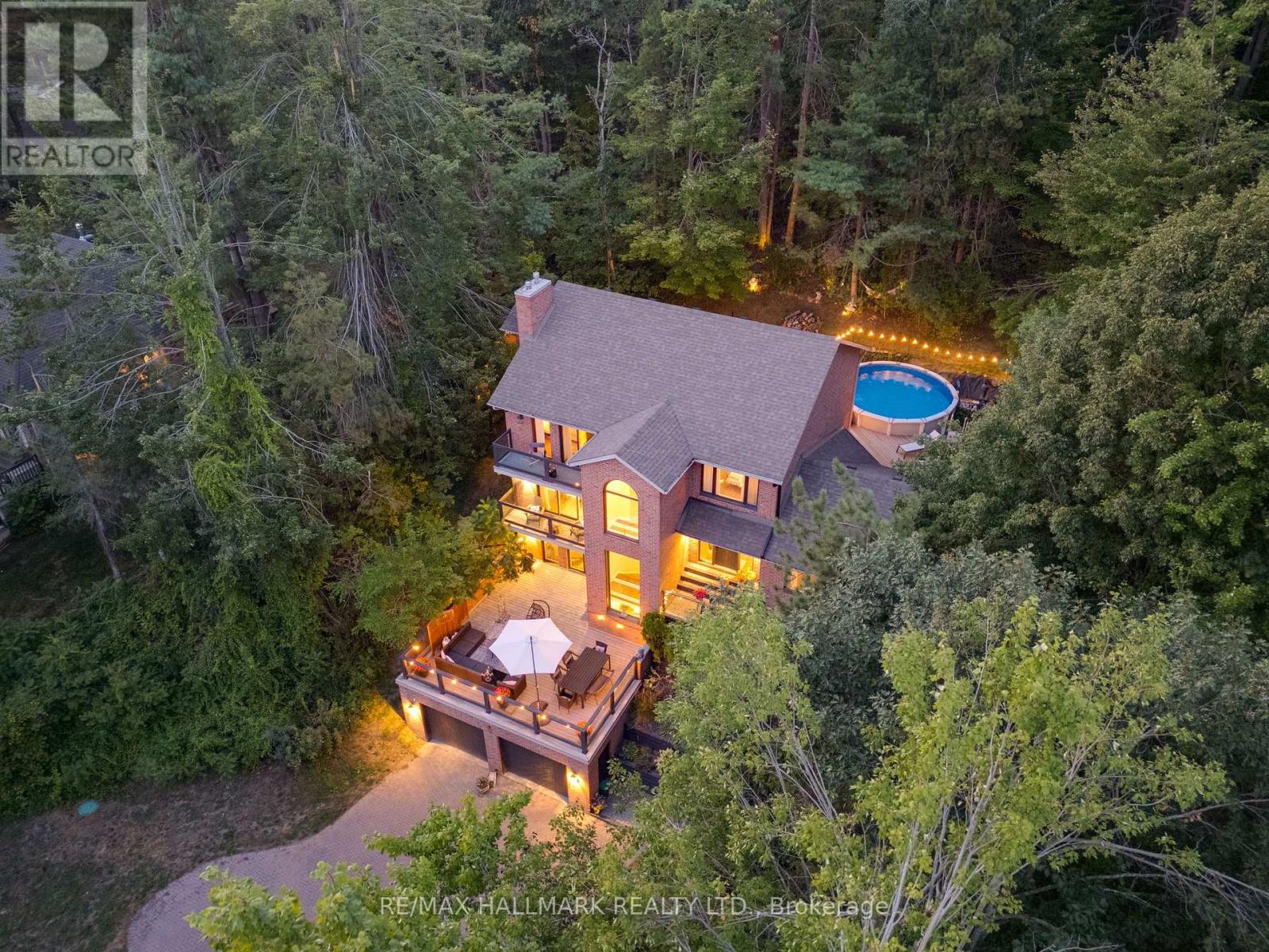 30 Pooles Rd, Springwater, ON L0L 1X1