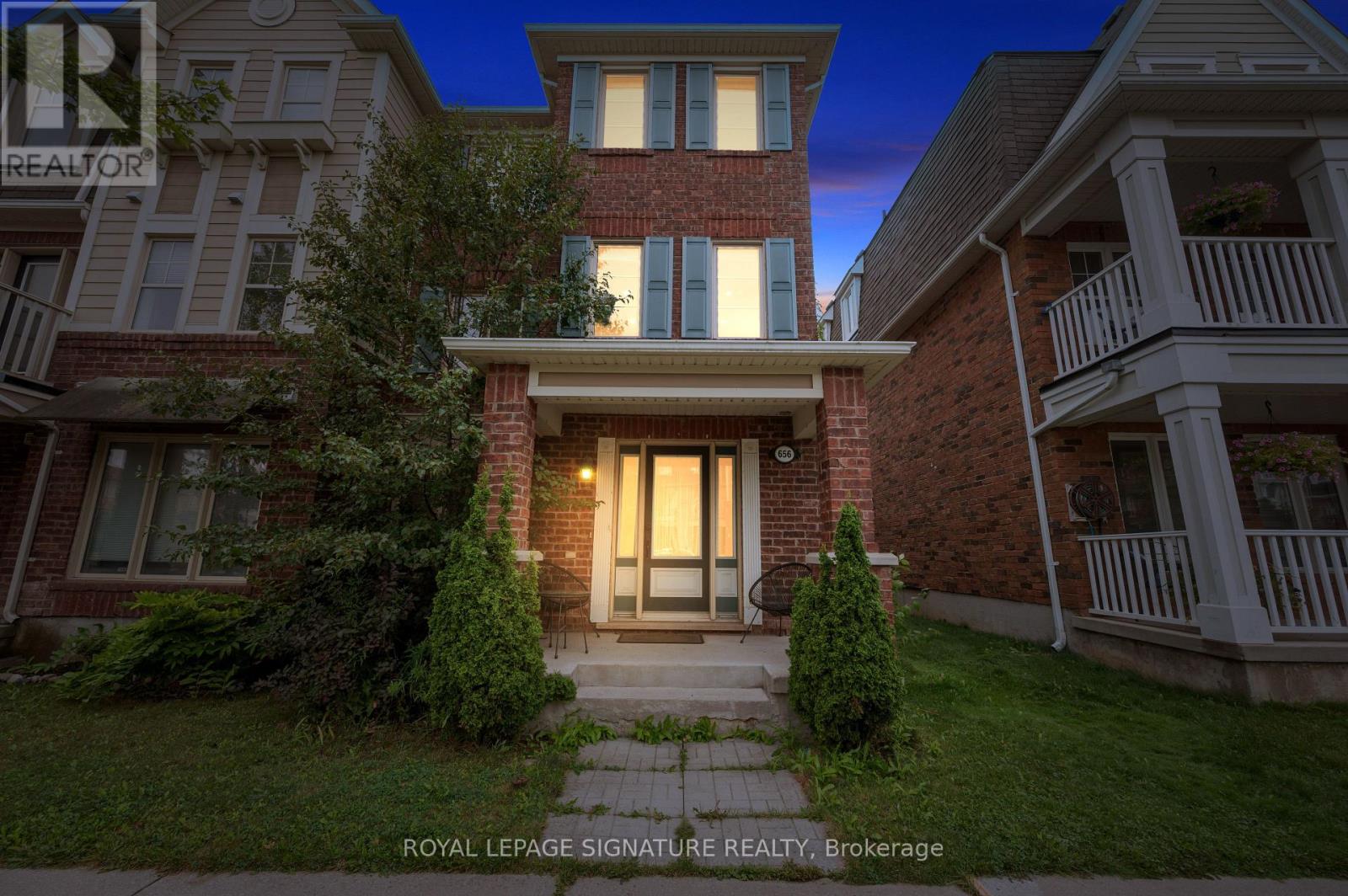 656 Scott Blvd, Milton, ON L9T 0P3
