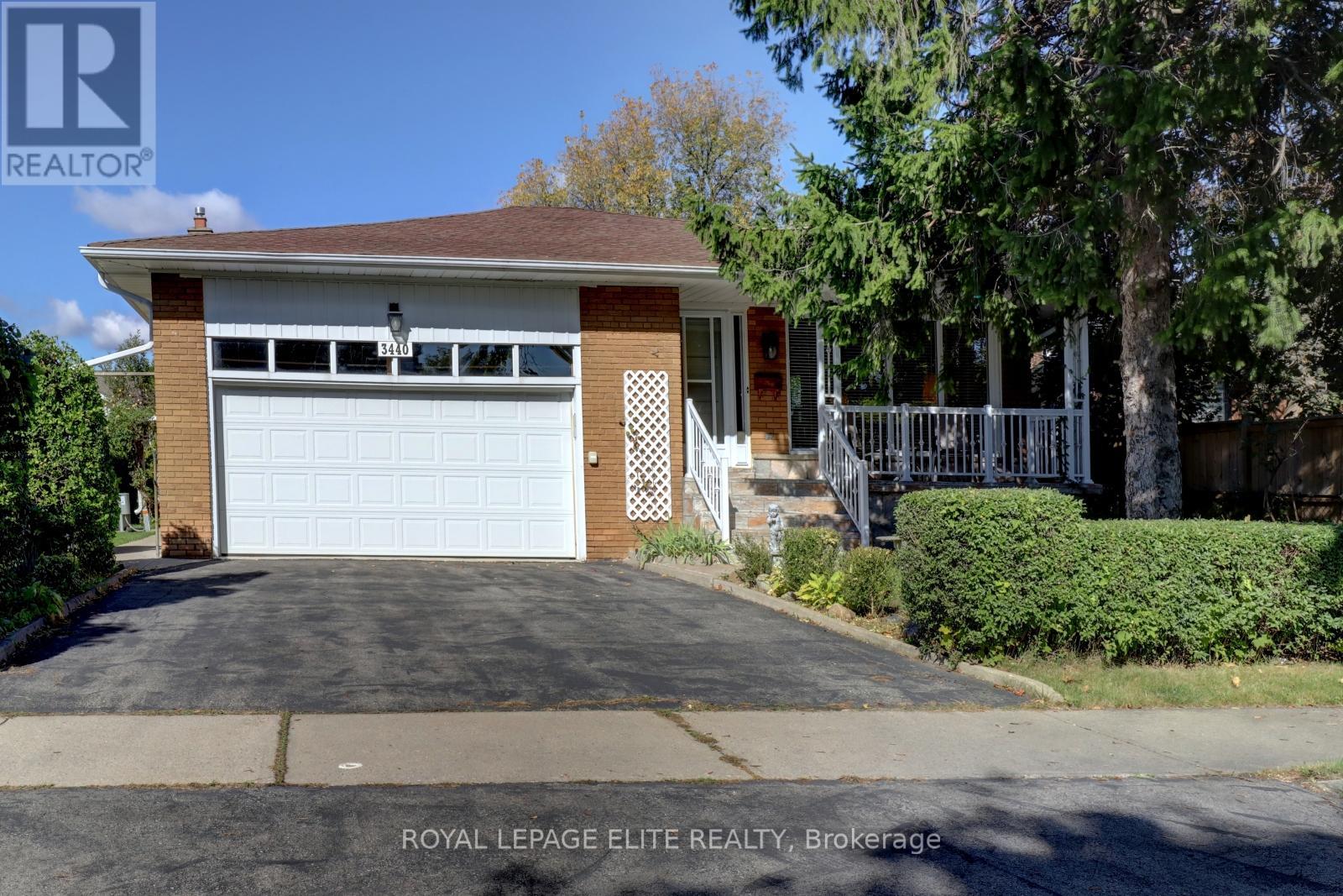 3440 Riverspray Cres, Mississauga, ON L4Y 3M7