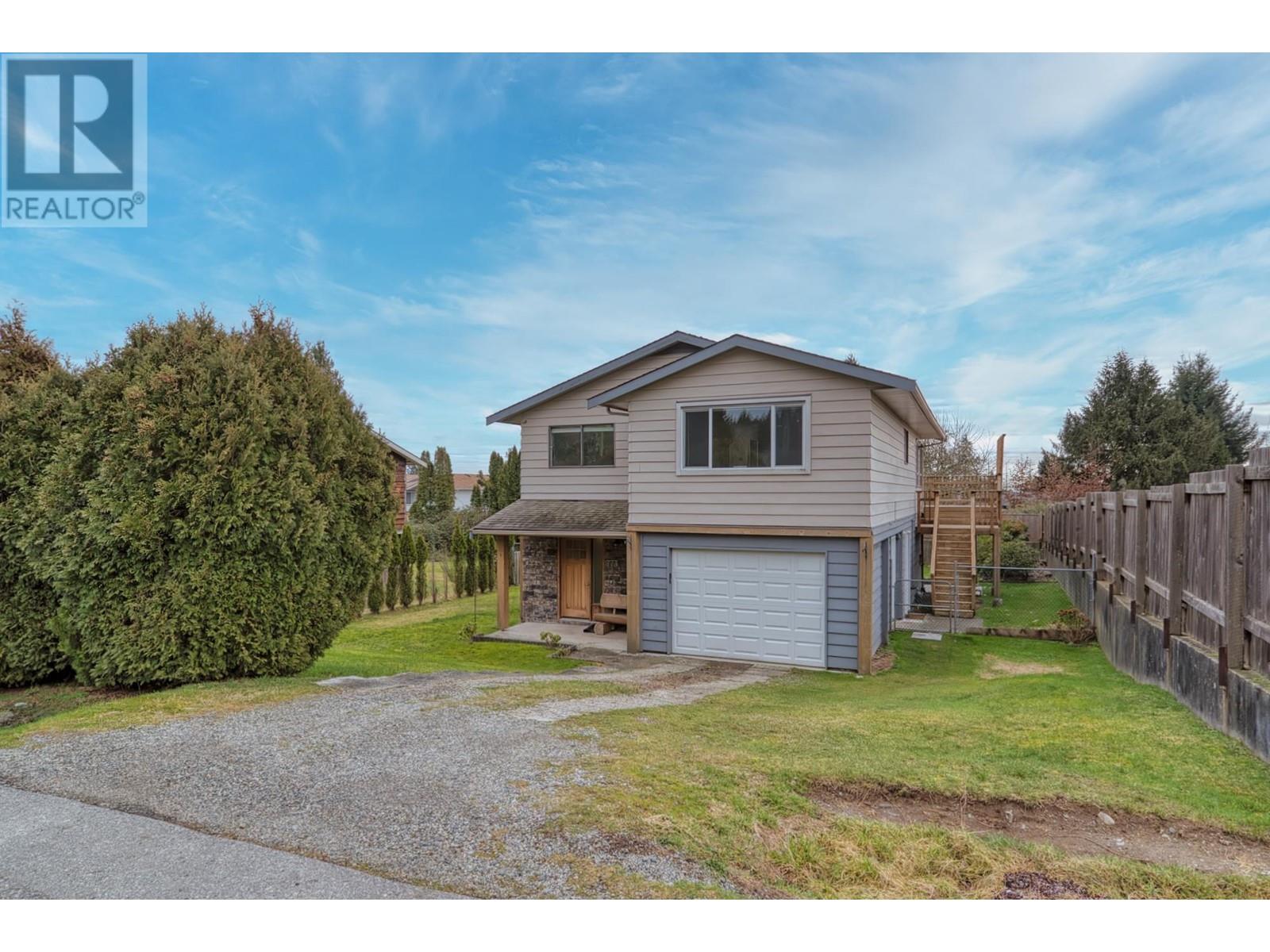 773 Seacot Way, Gibsons, BC V0N 1V9