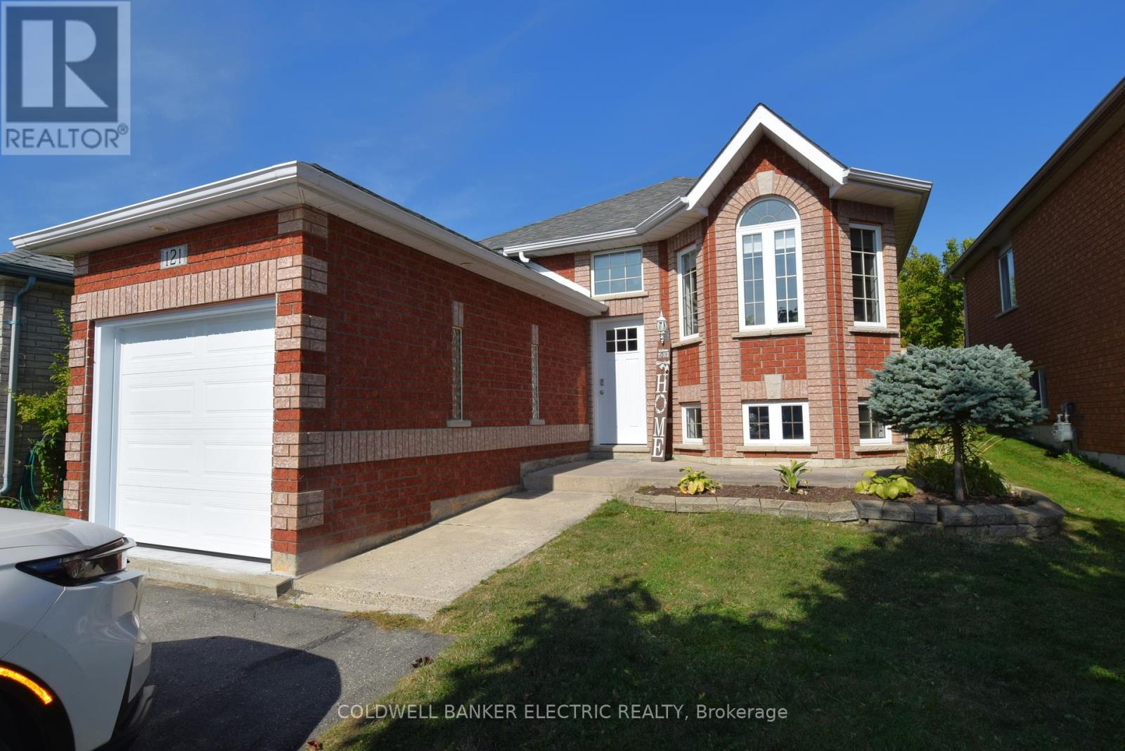121 Haden Ave Ward 5 Ave, Peterborough, ON K9H 7P6