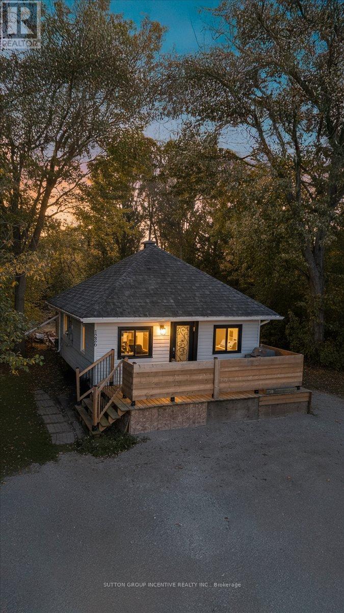 1226 Maple Rd, Innisfil, ON L0L 1C0