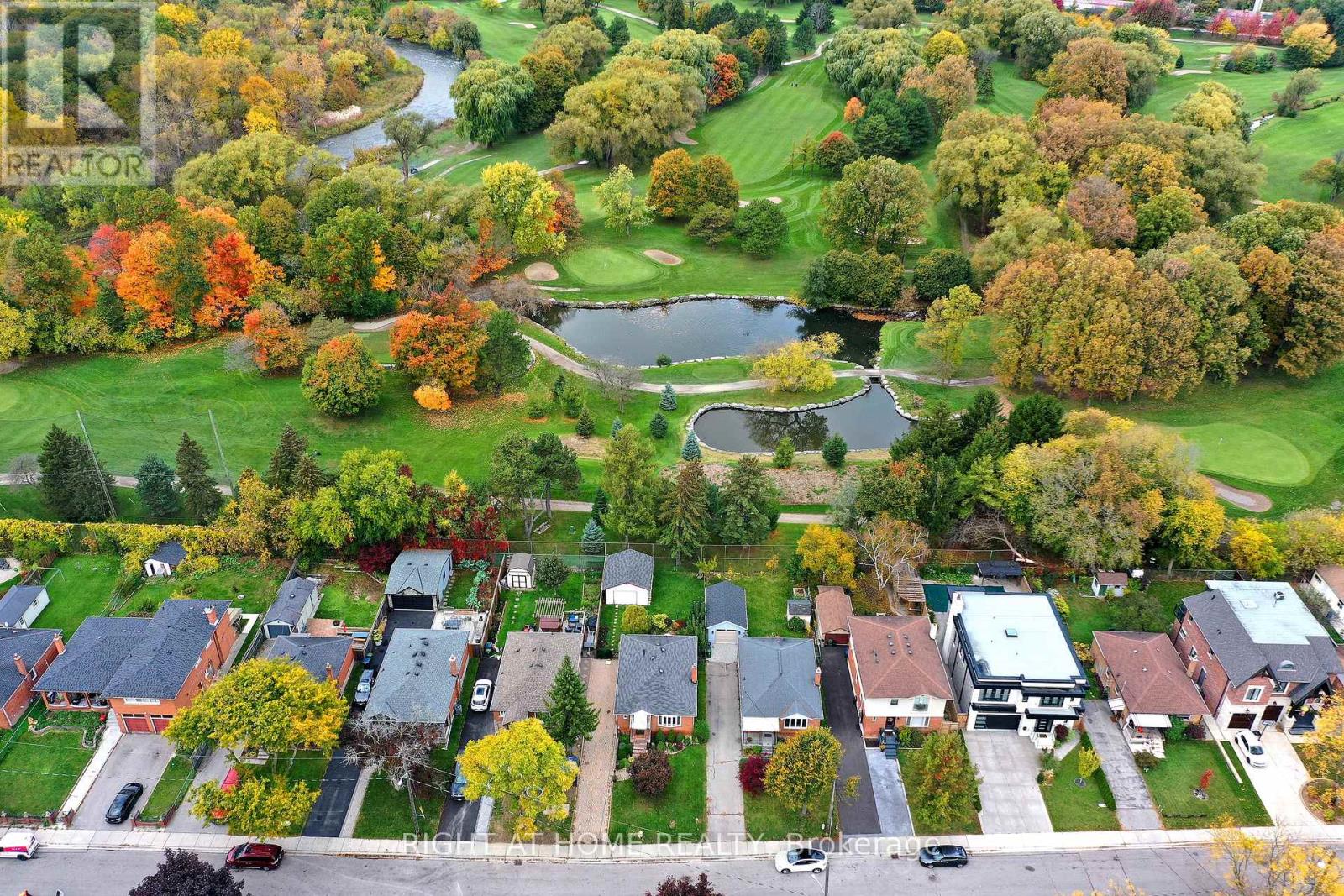 56 Cynthia Rd, Toronto, ON M6N 2P9