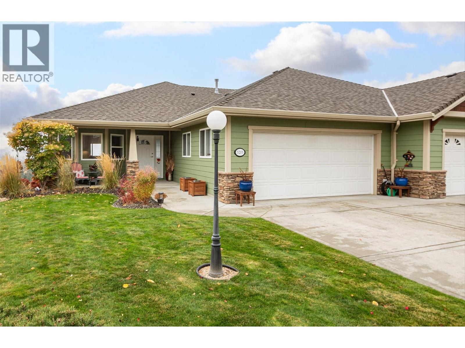 5205 Sandhills Dr, Kelowna, BC V1X 7Y7