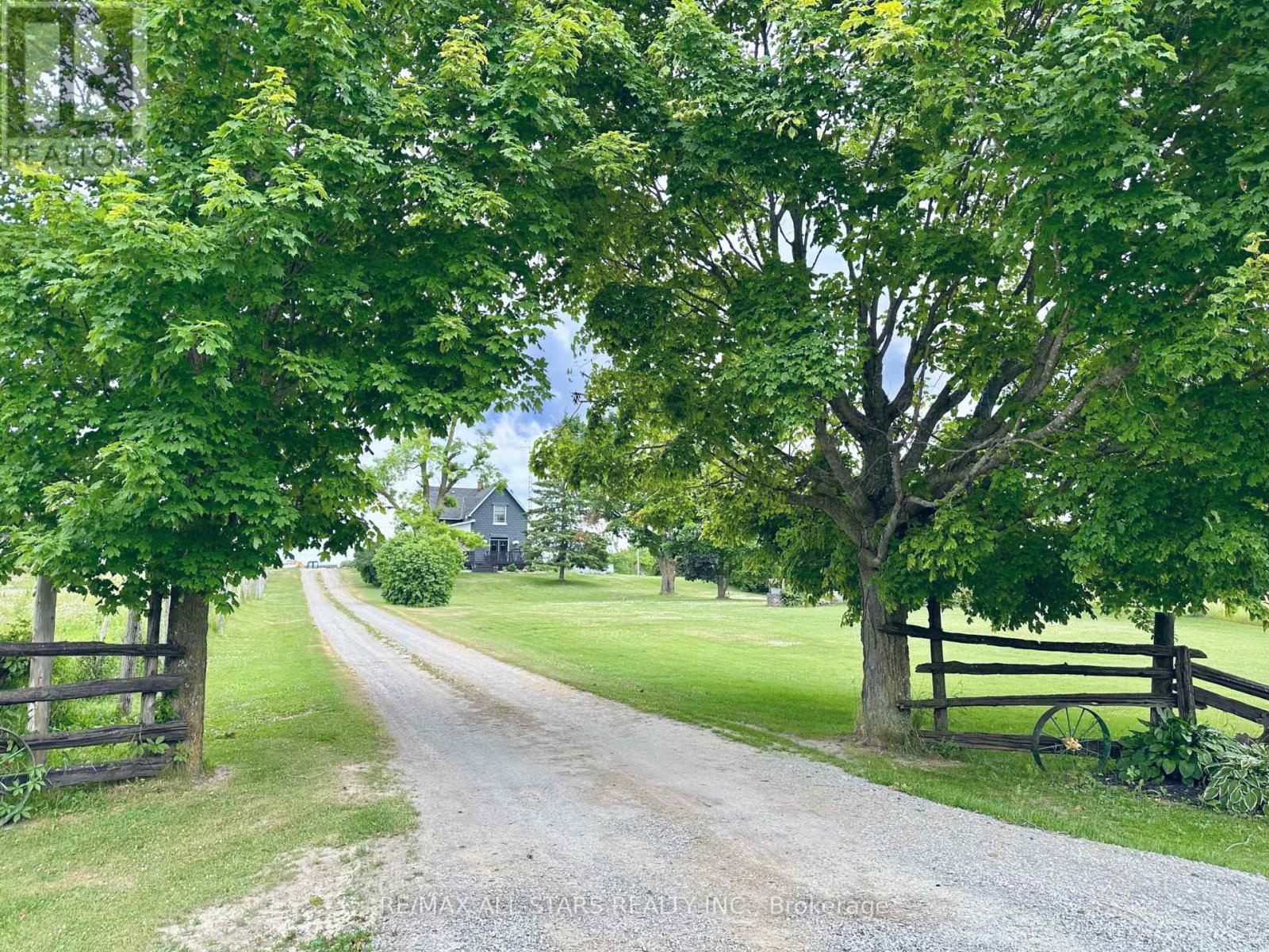237 Hickory Beach Rd, Kawartha Lakes, ON K0M 1N0