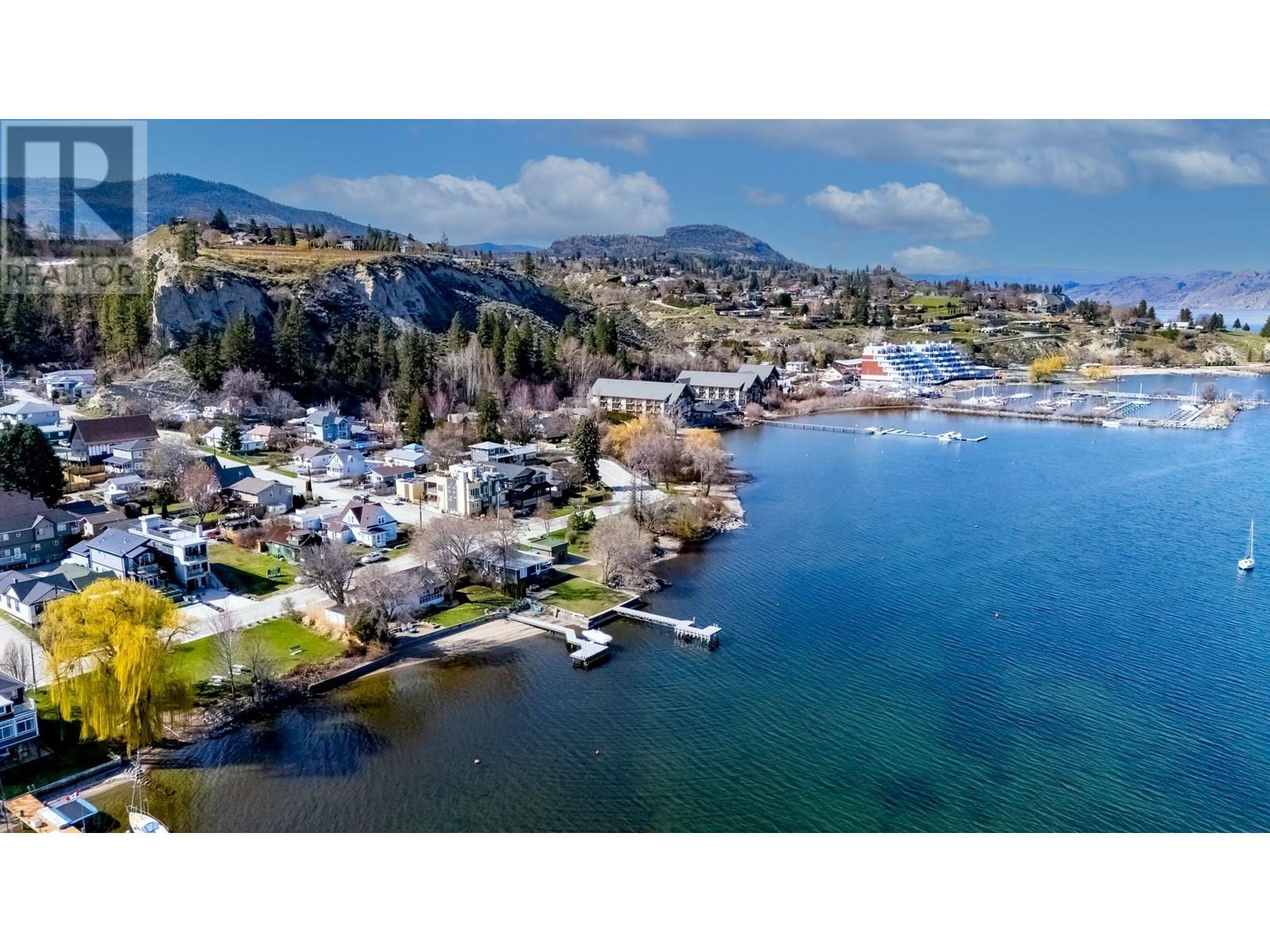 12210 Lakeshore Dr, Summerland, BC V0H 1Z1