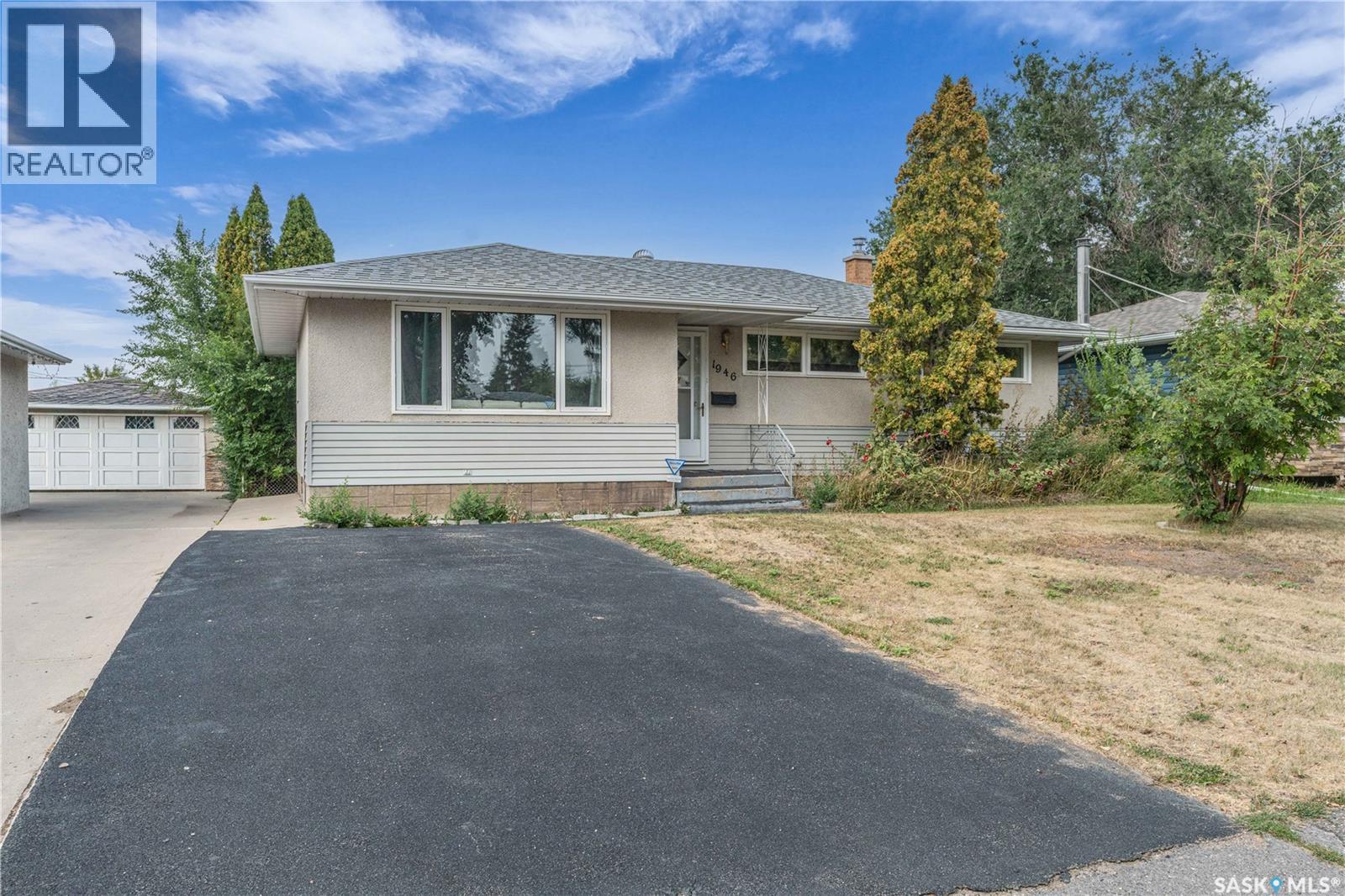 1946 8 Avenue North, Regina, SK S4R 0G6