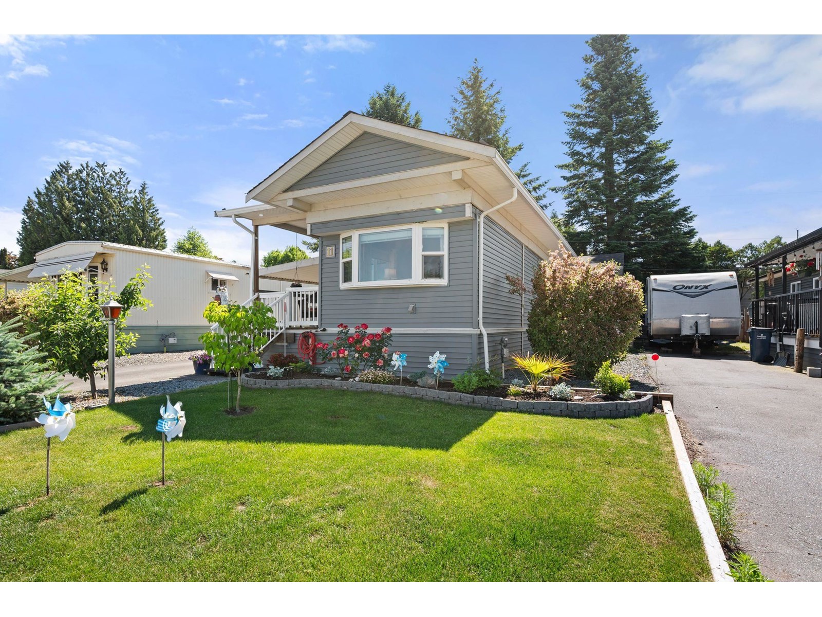 31313 Livingstone Avenue Unit 11, Abbotsford, BC V2T 4T1
