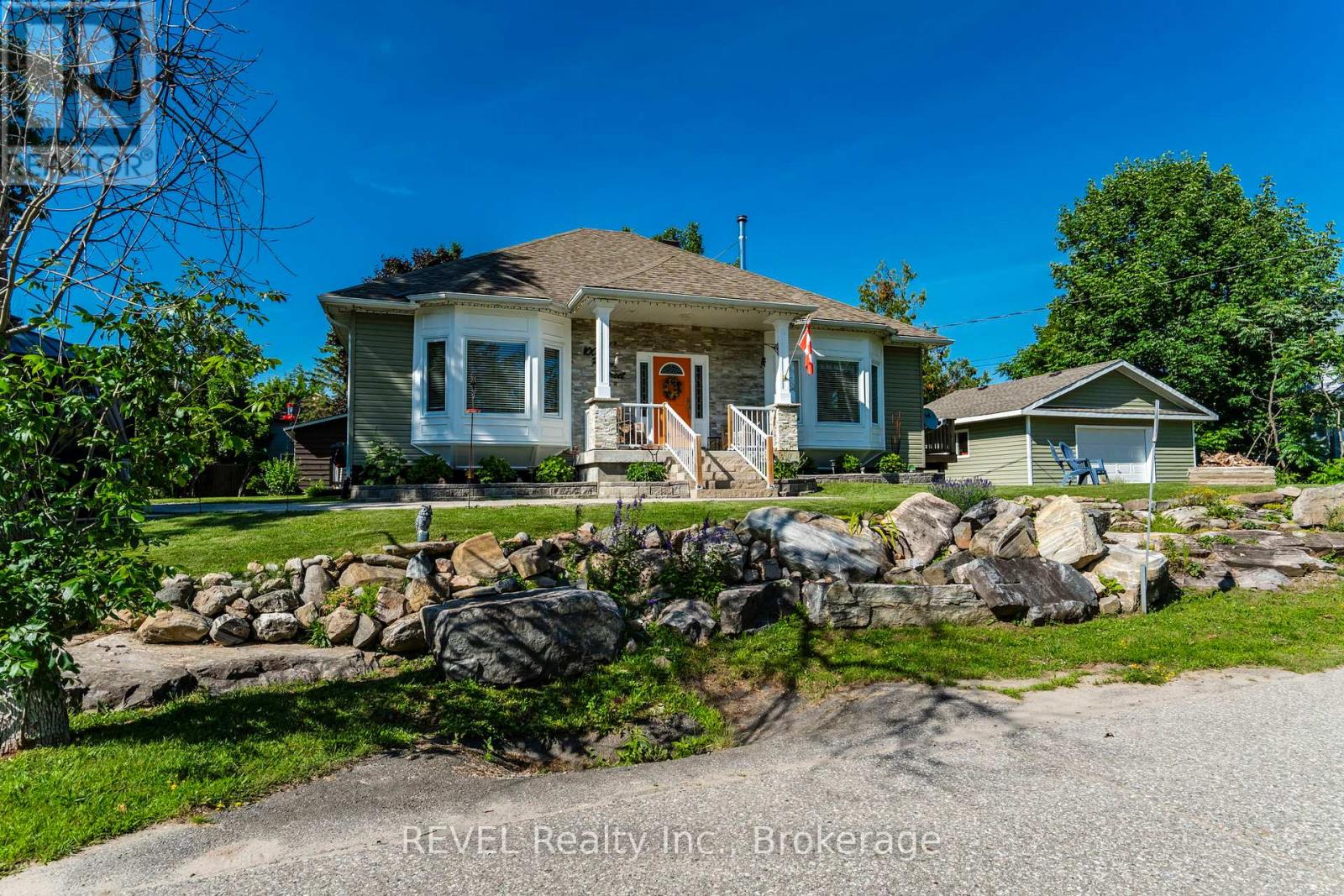 1006 River St, Muskoka Lakes Medora, ON P0C 1A0