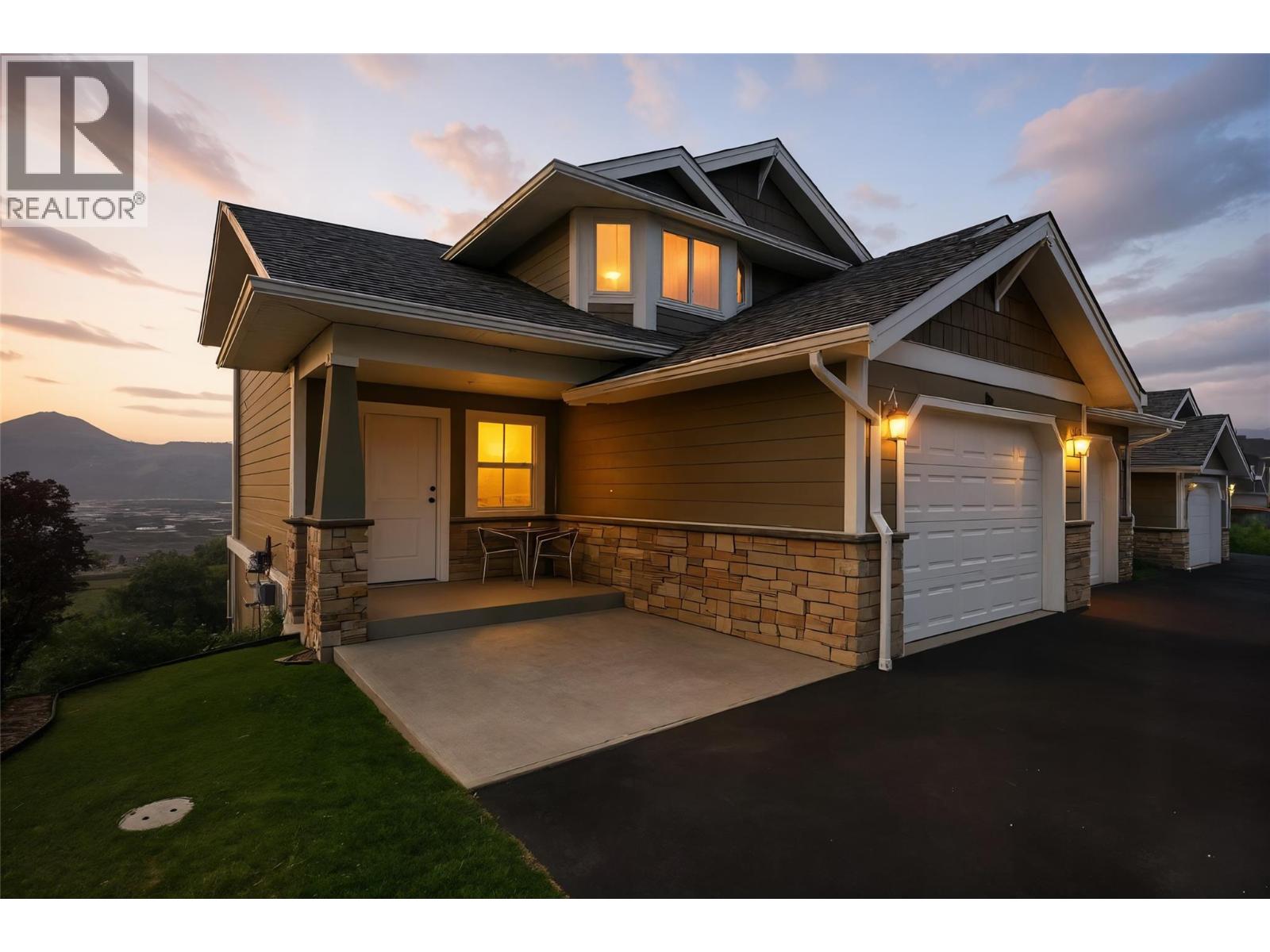 1885 Grasslands Boulevard Unit 12, Kamloops, BC V2B 0B8