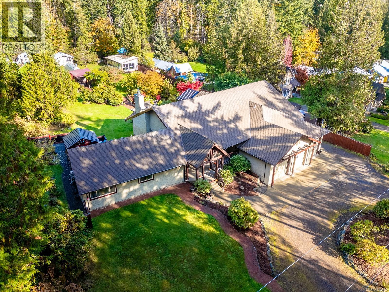 571 Meredith Rd, Mill Bay, BC V8H 1E7