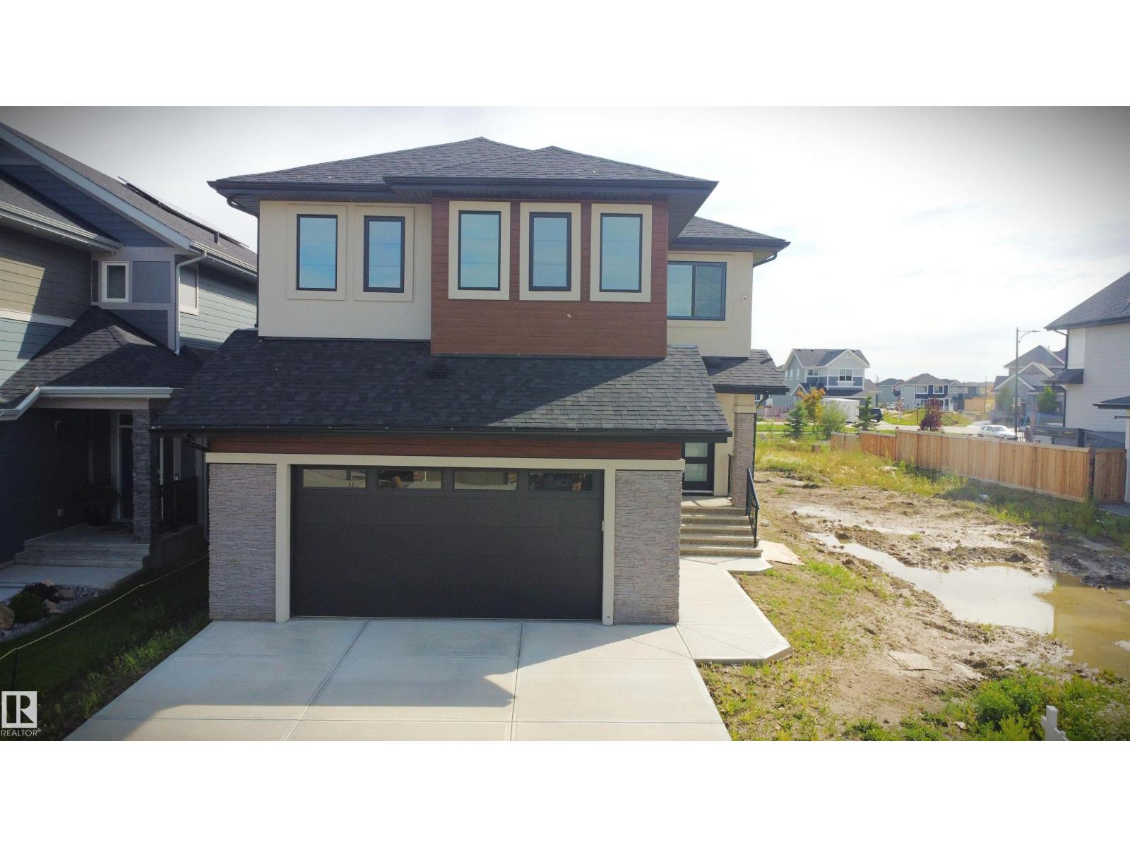 165 Edgewater Cir, Leduc, AB T9E 1K5