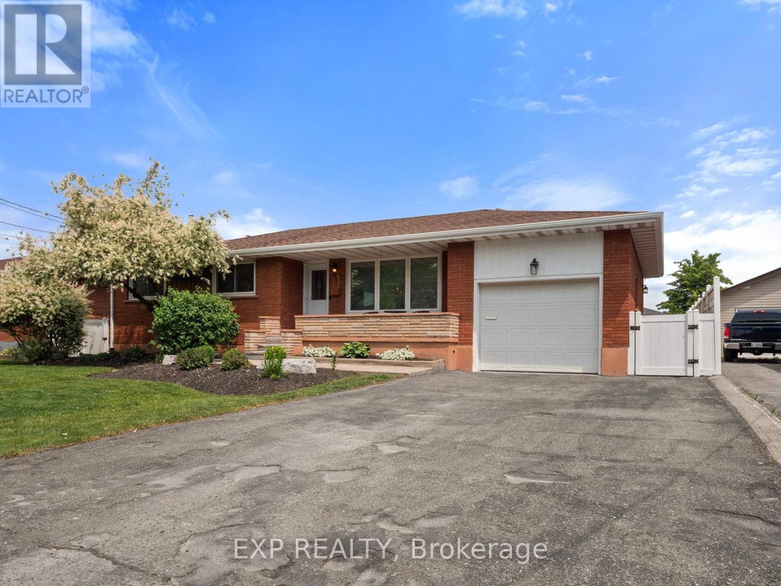 653 Lincoln St, Welland, ON L3B 4R5