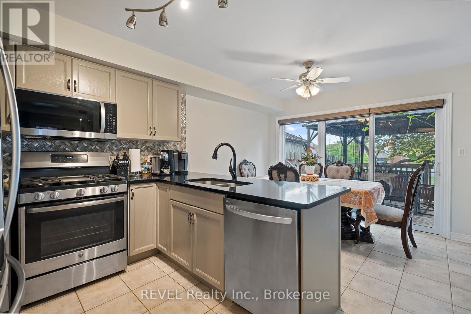 20 Brown Dr A Dr, St. Catharines, ON L2S 3Z4