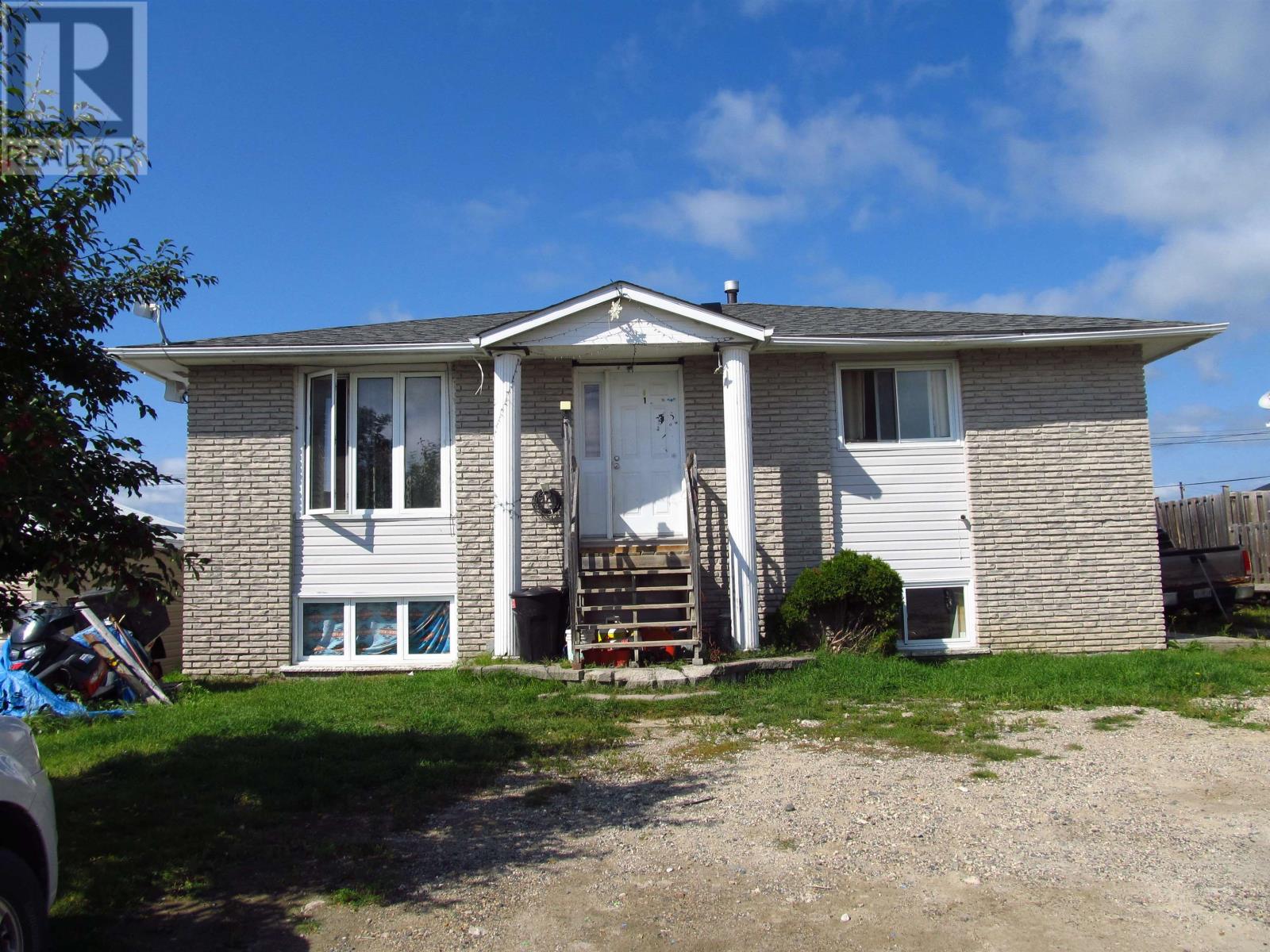 110 Woodcrest, Longlac, ON P0T 2A0