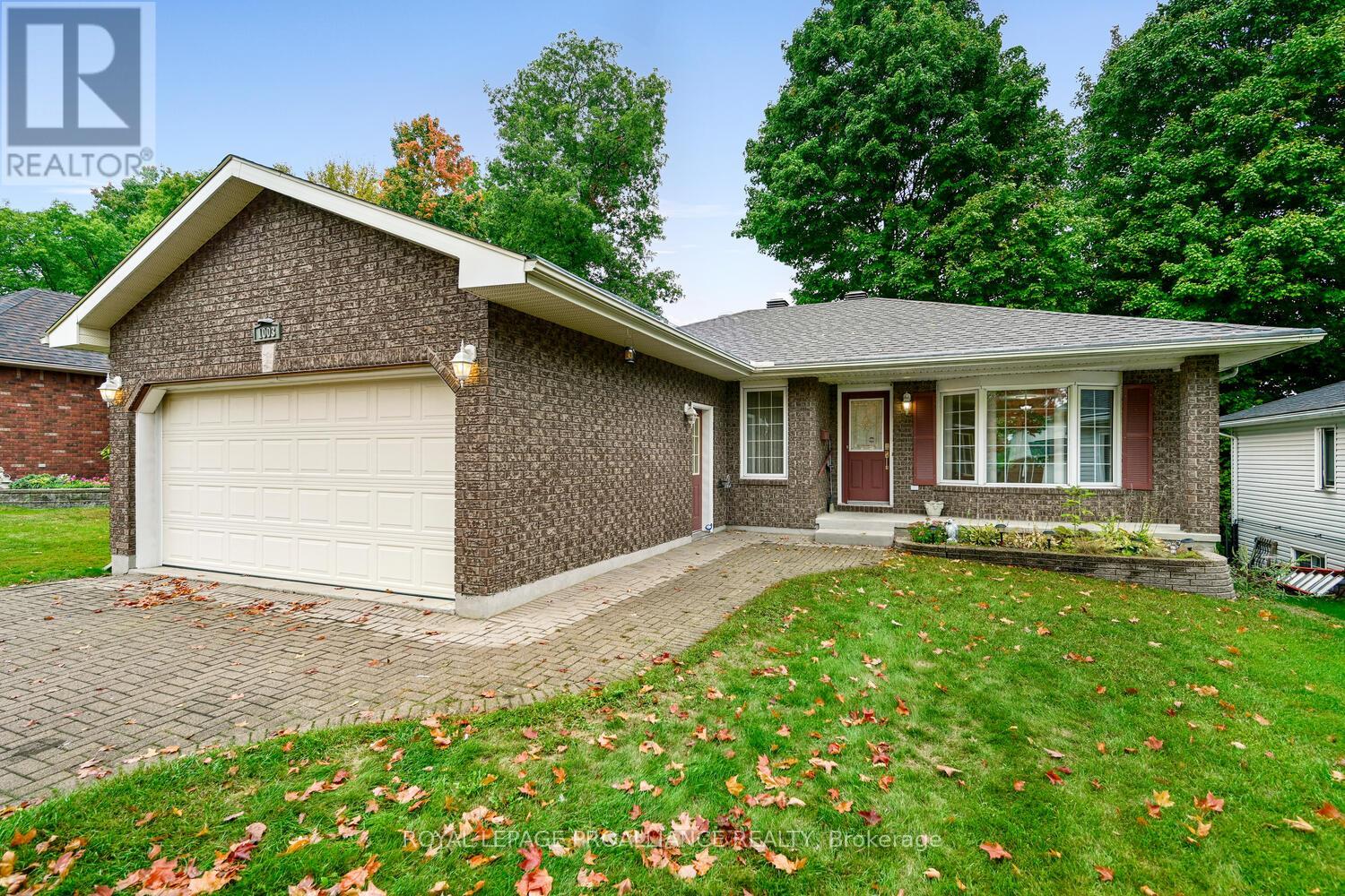 1003 Montrose St, Brockville, ON K6V 7E9