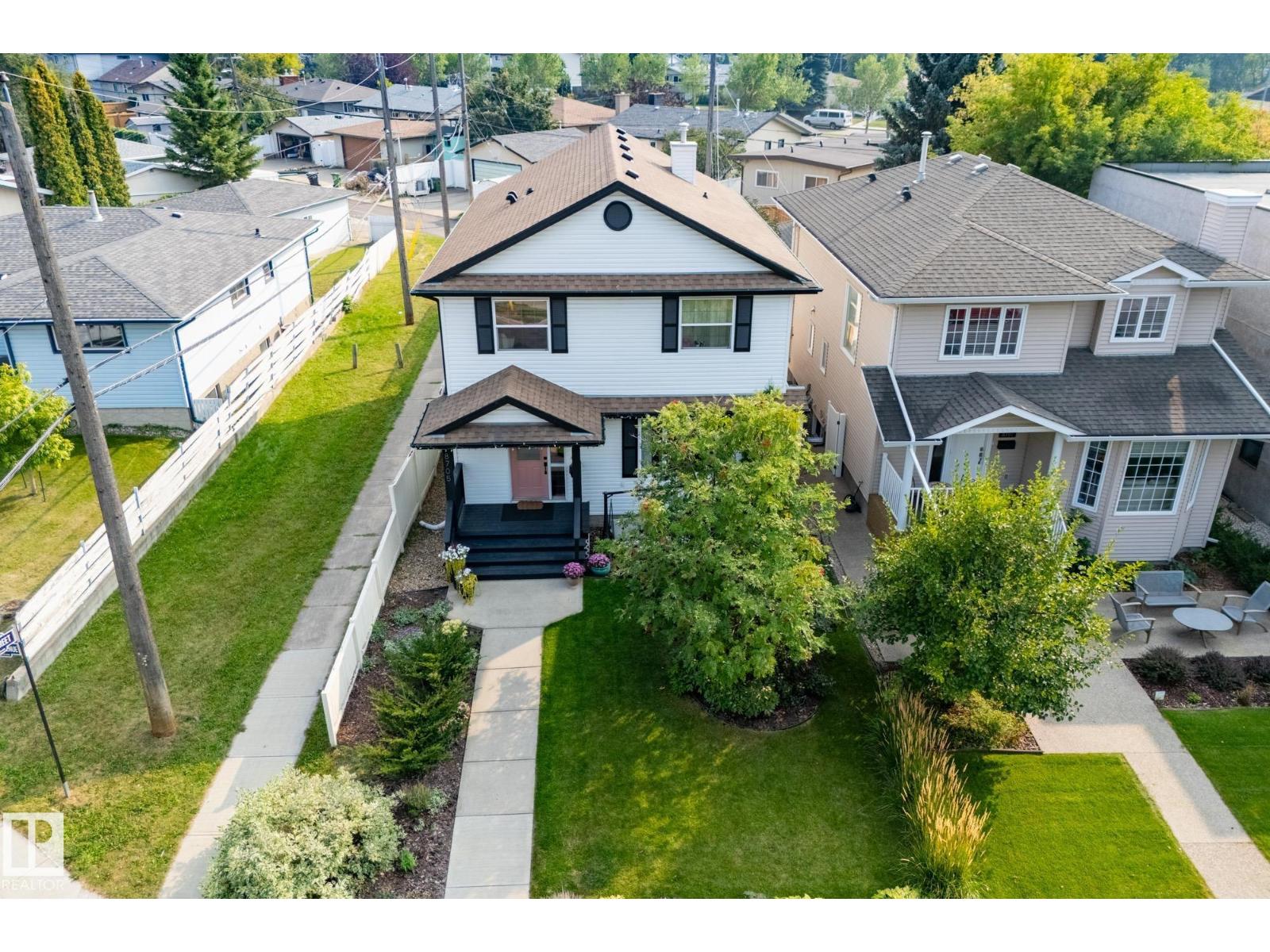 92 Av Nw Unit 8705 #a, Edmonton, AB T6C 4G6