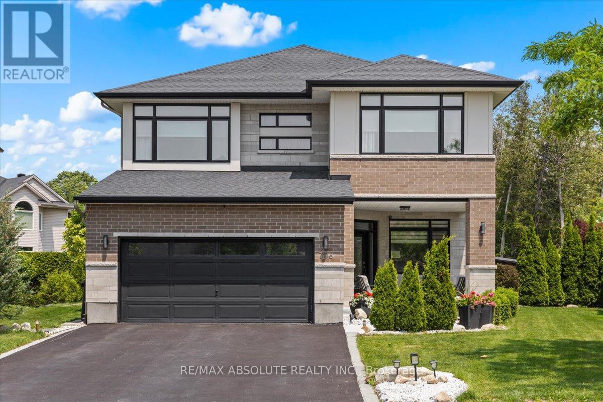 706 Bridleglen Cres, Ottawa, ON K2M 0H5