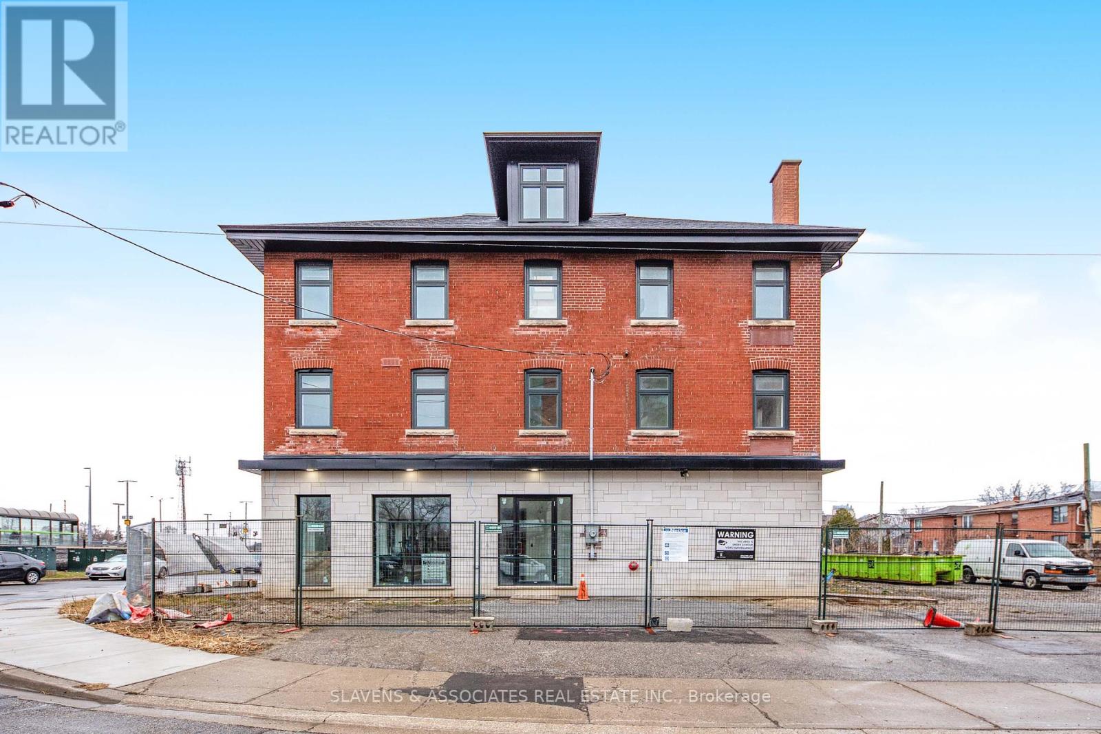 1 Blue Goose St, Toronto, ON M8V 2R5