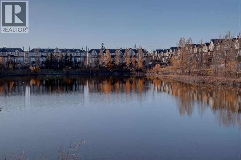 78 Eversyde Park SW, Calgary, AB T2Y 5G8