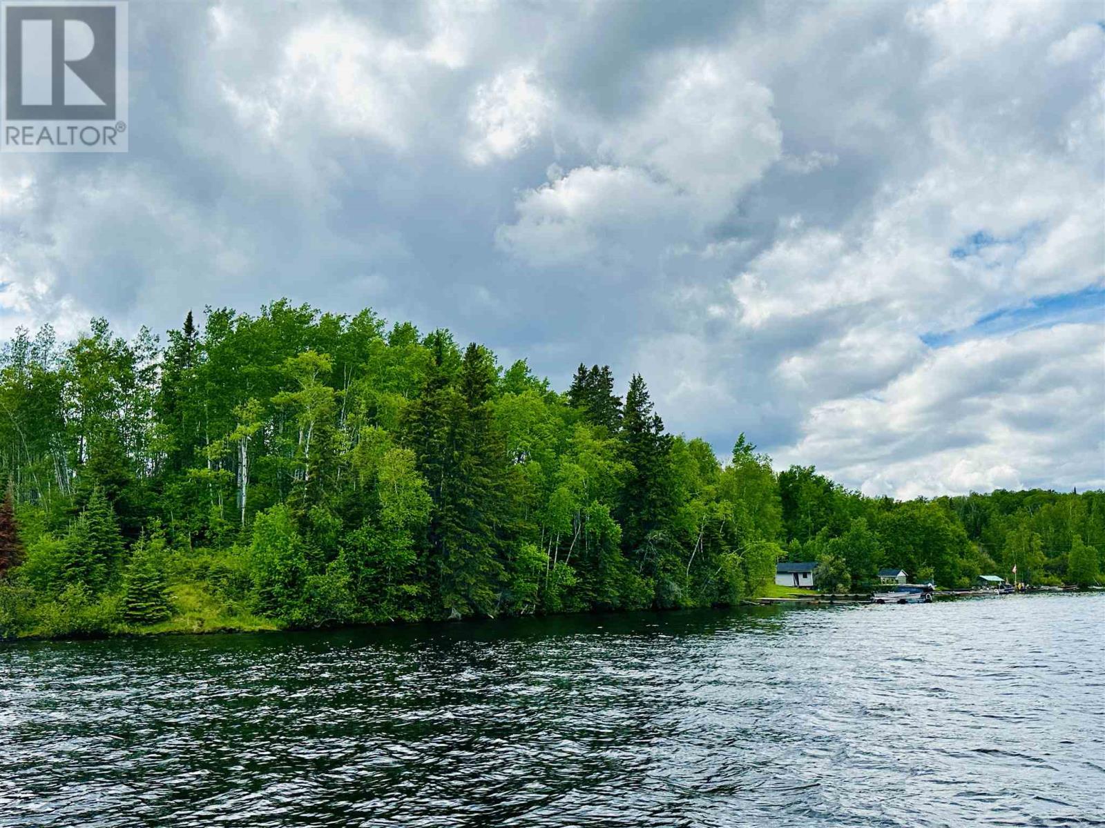 6 Bruce Channel Cres #a, Mckenzie Island, ON P0V 2B0