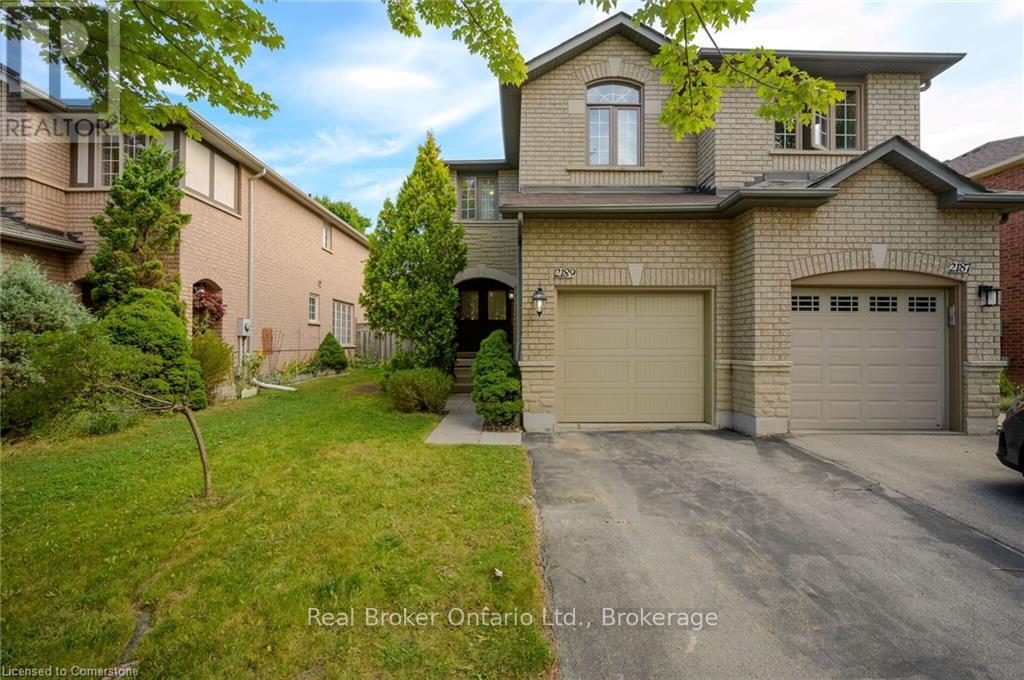 2189 Shorncliffe Blvd, Oakville, ON L6M 3X2