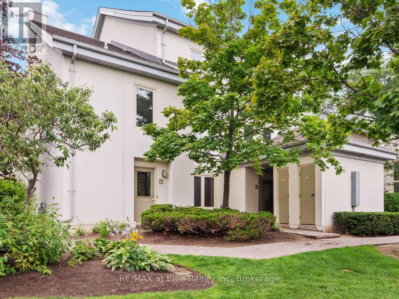 112 110 Fairway Ct, The Blue Mountains, ON L9Y 3Z2